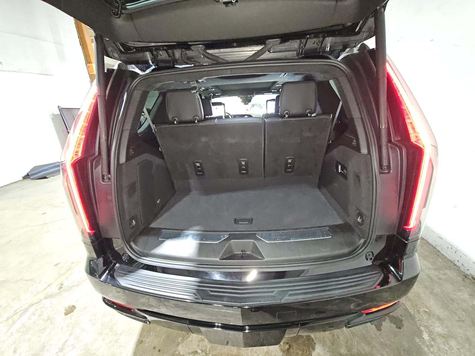 2023 Cadillac Escalade Sport Platinum AWD