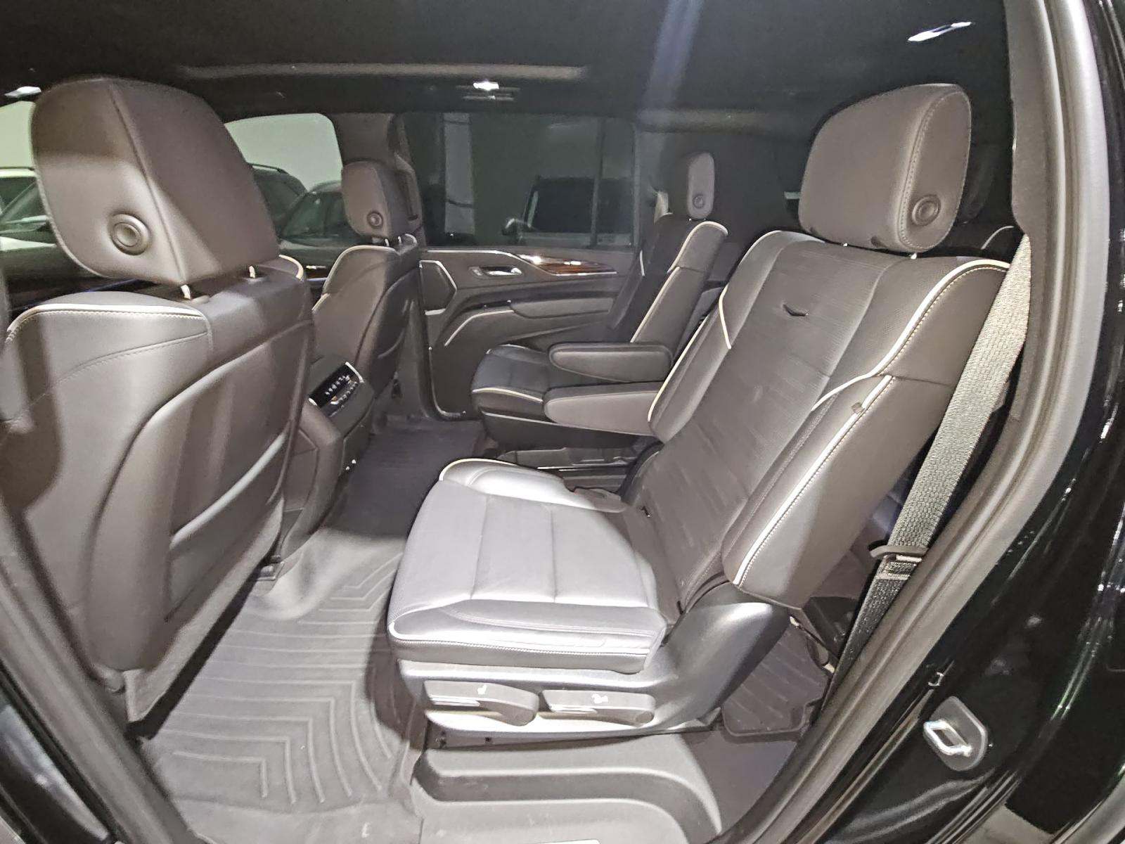 2023 Cadillac Escalade ESV Premium Luxury AWD