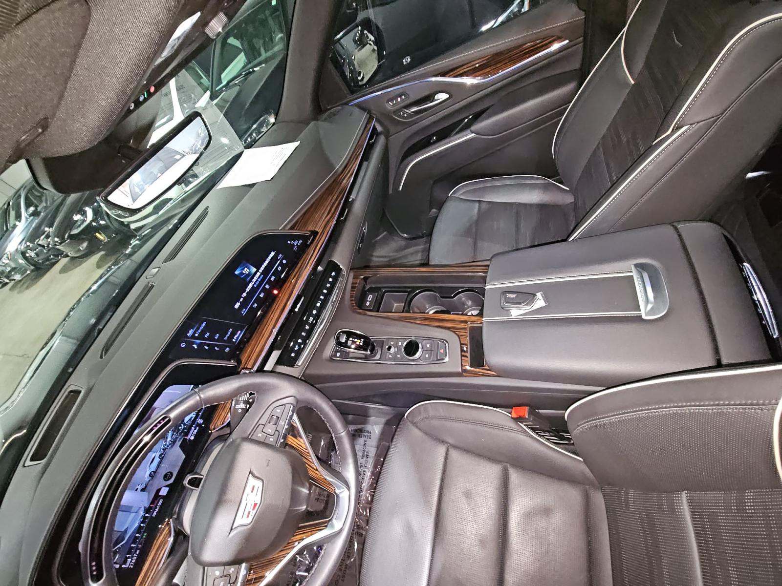 2023 Cadillac Escalade ESV Premium Luxury AWD