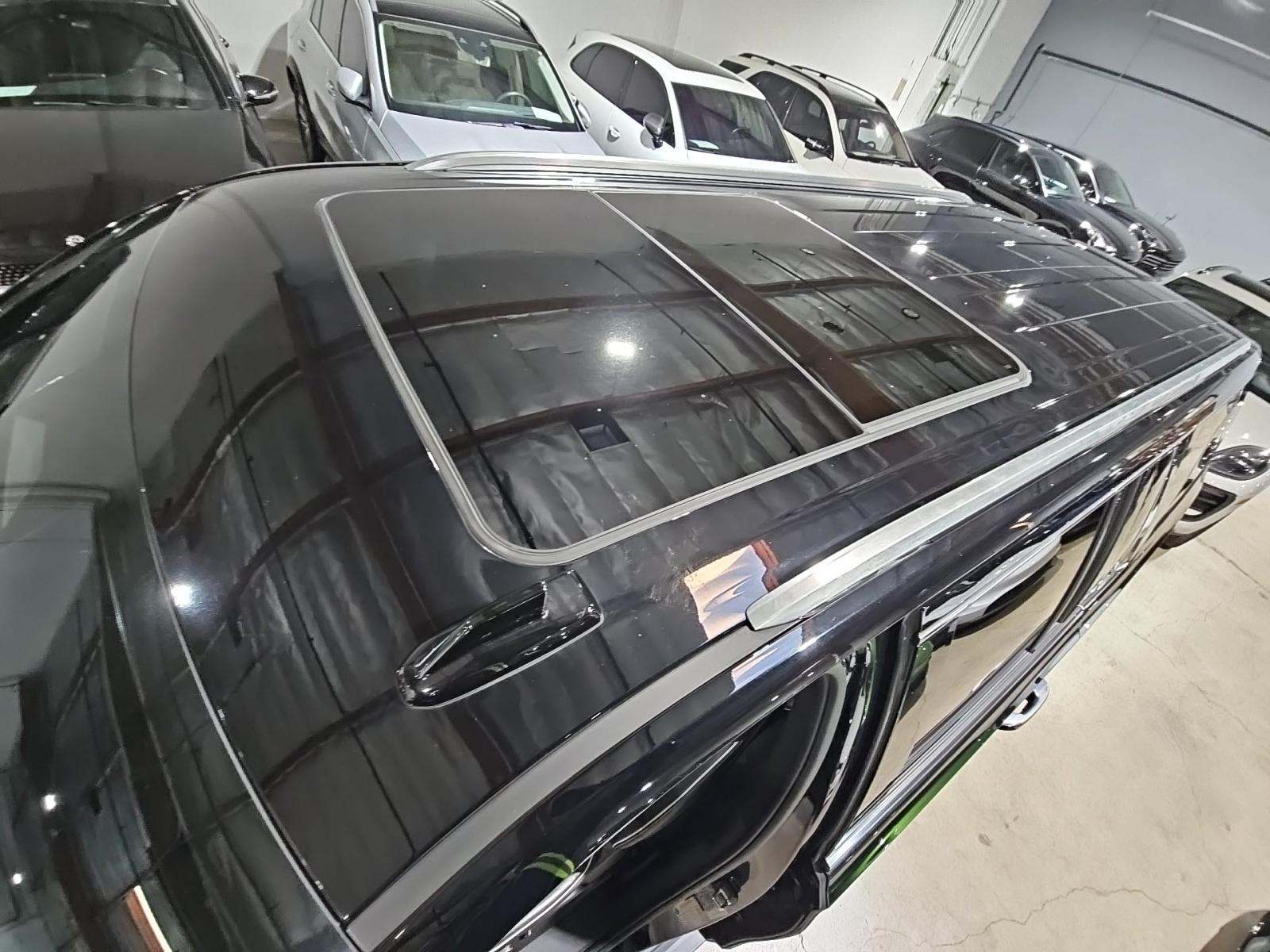 2023 Cadillac Escalade ESV Premium Luxury AWD