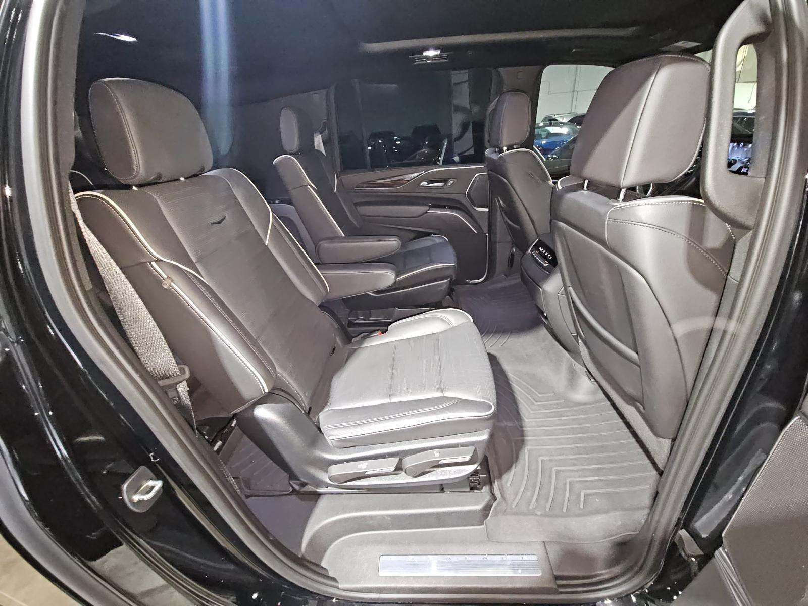 2023 Cadillac Escalade ESV Premium Luxury AWD