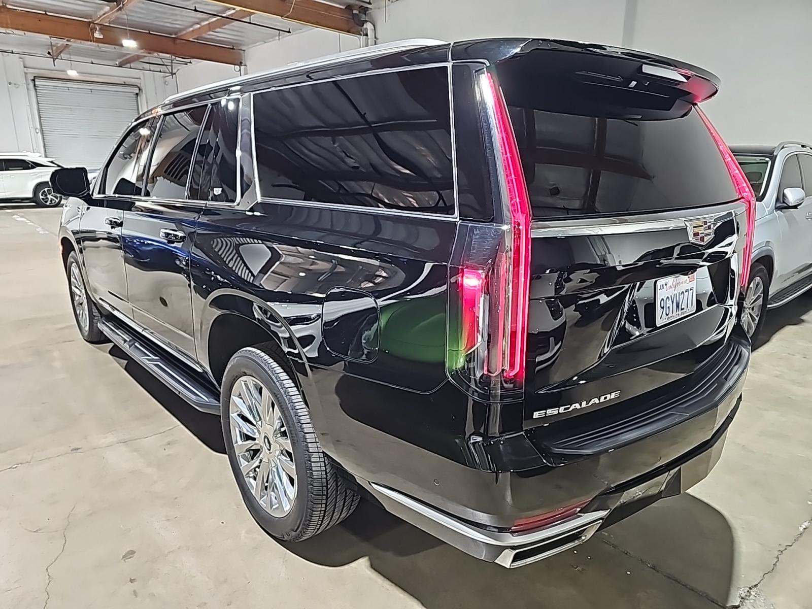 2023 Cadillac Escalade ESV Premium Luxury AWD