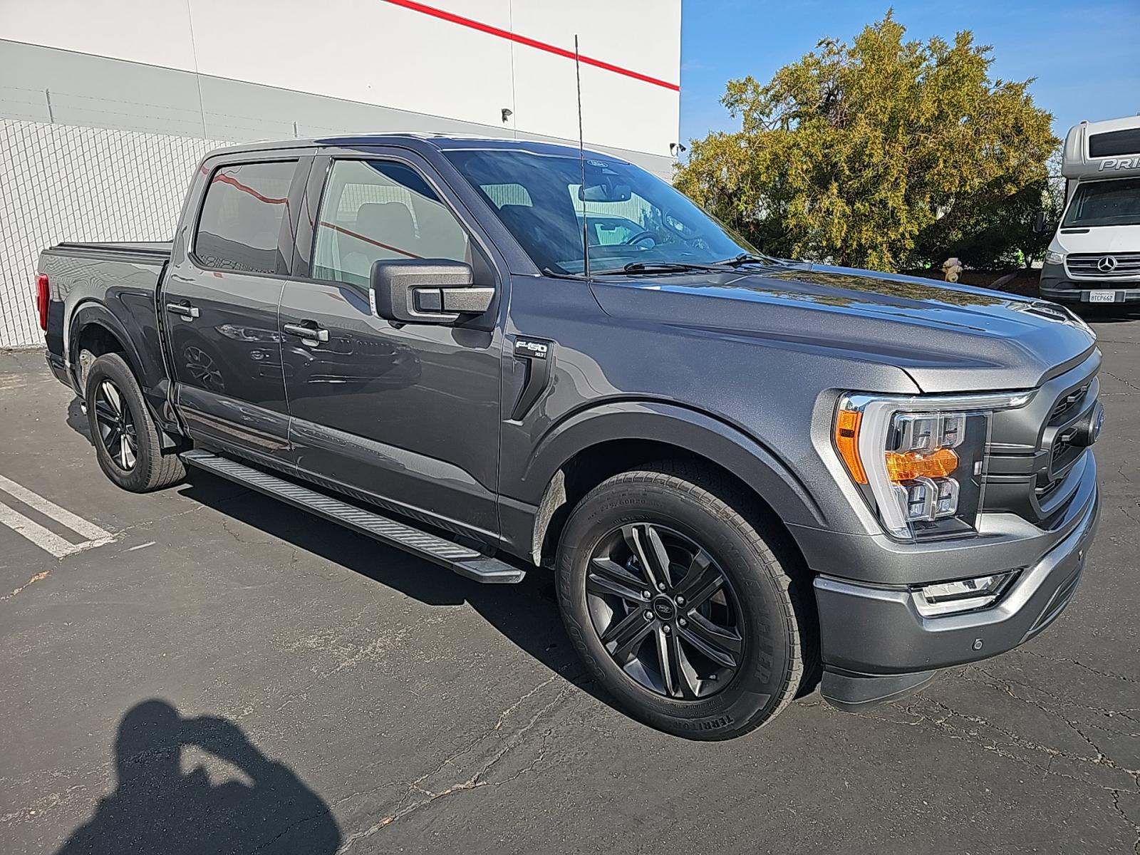 2022 Ford F-150 XLT RWD