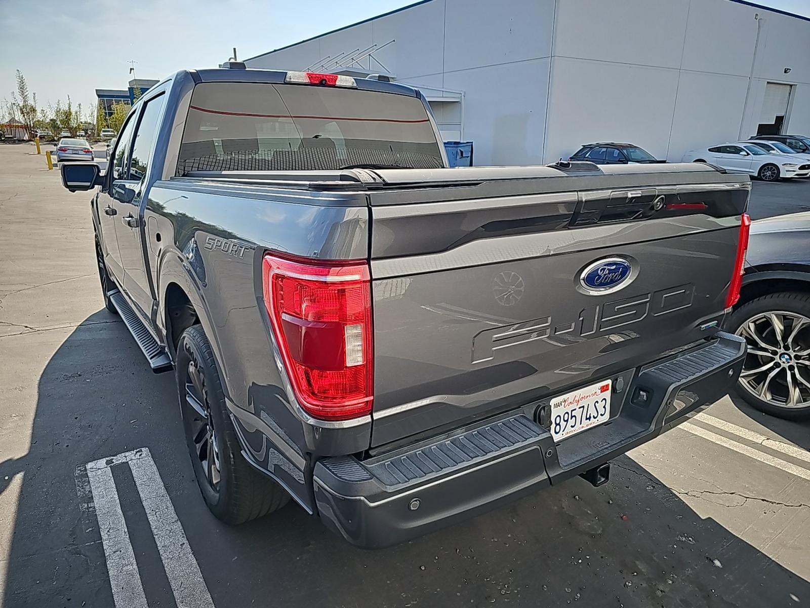2022 Ford F-150 XLT RWD