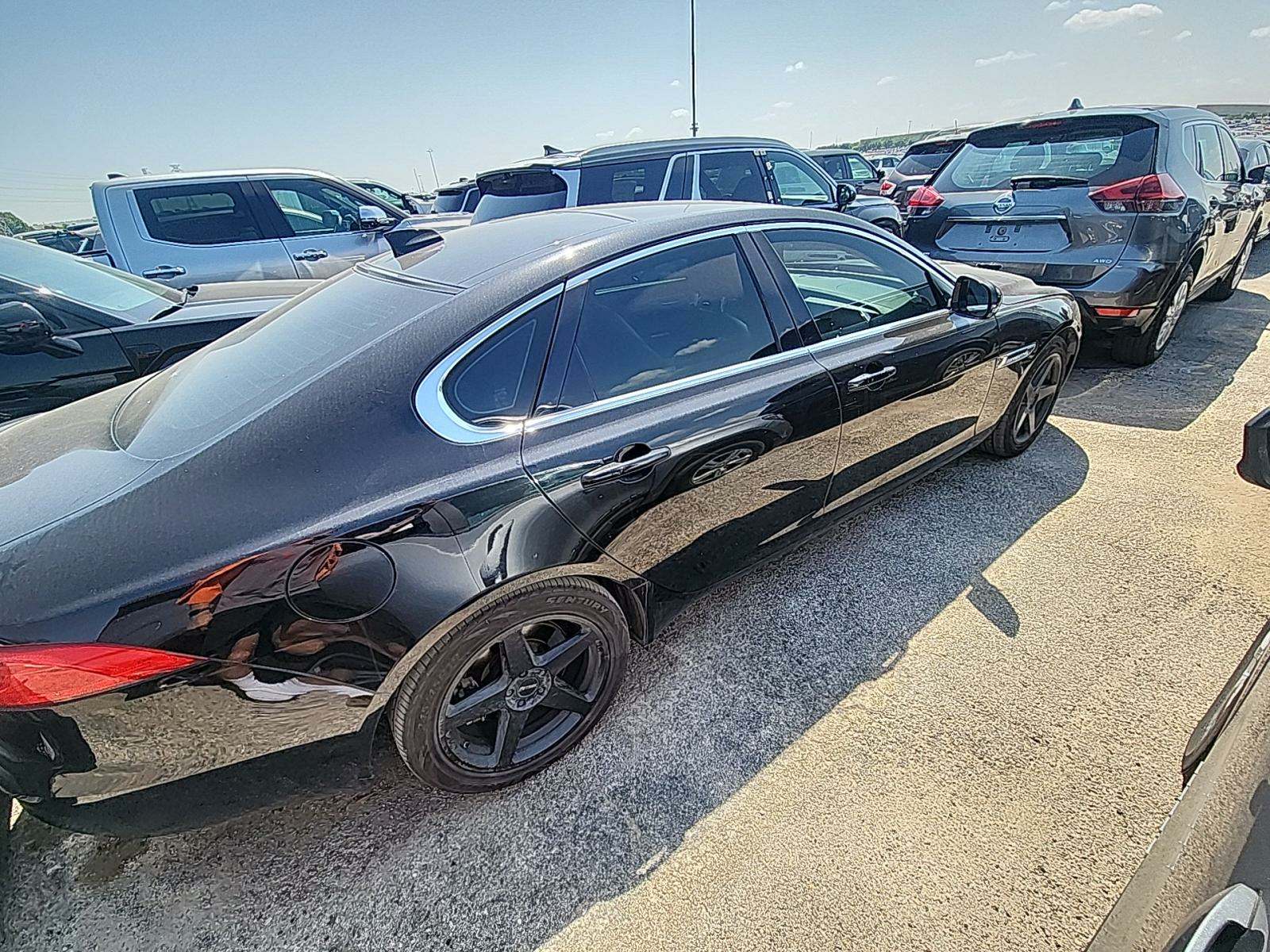 2016 Jaguar XF 35t Prestige RWD