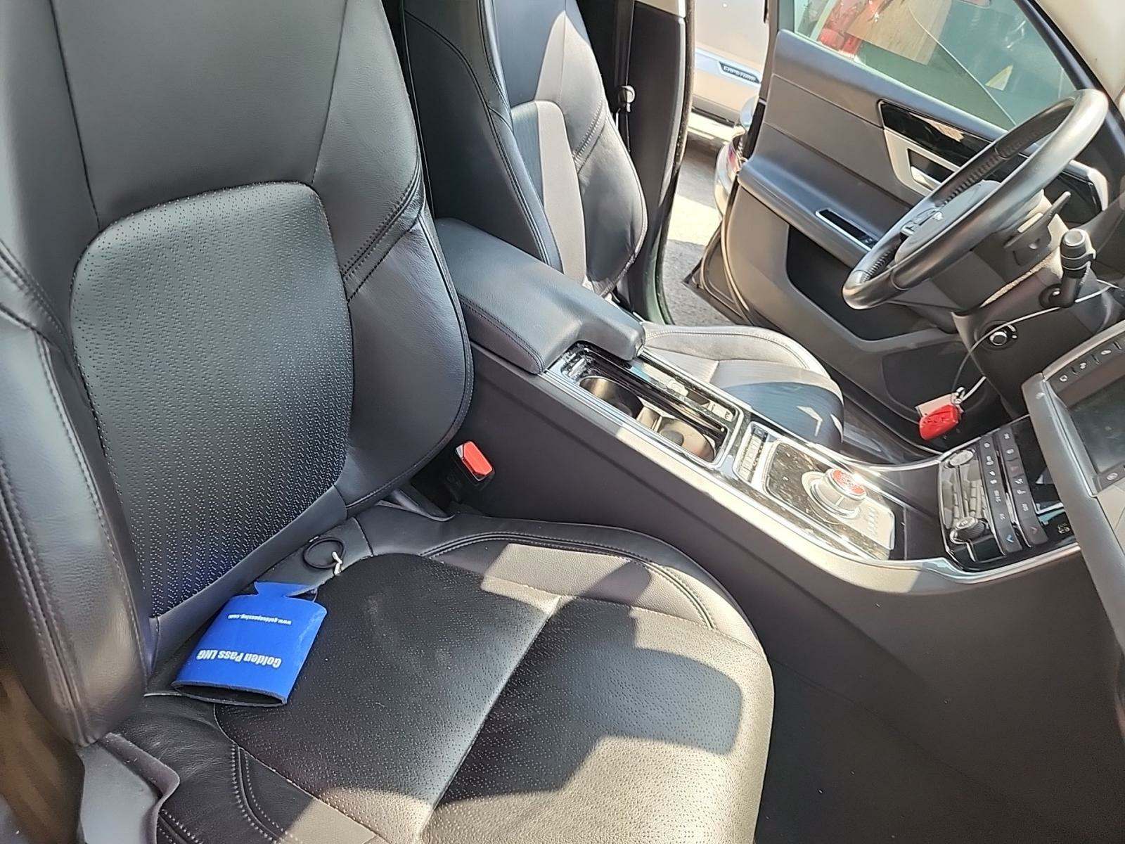 2016 Jaguar XF 35t Prestige RWD