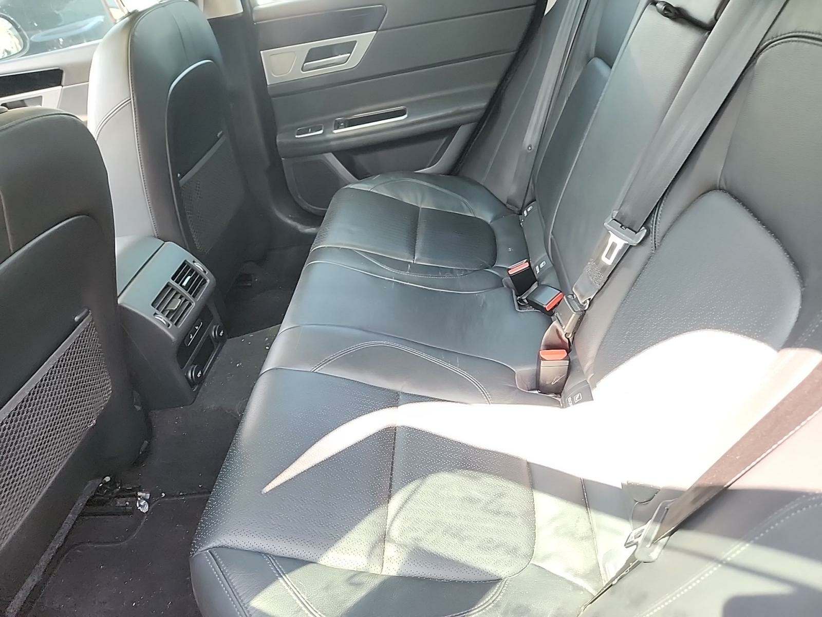 2016 Jaguar XF 35t Prestige RWD