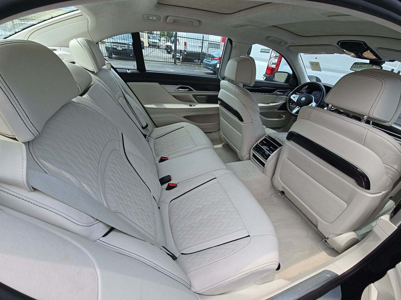 2022 BMW 7 Series 740i xDrive AWD