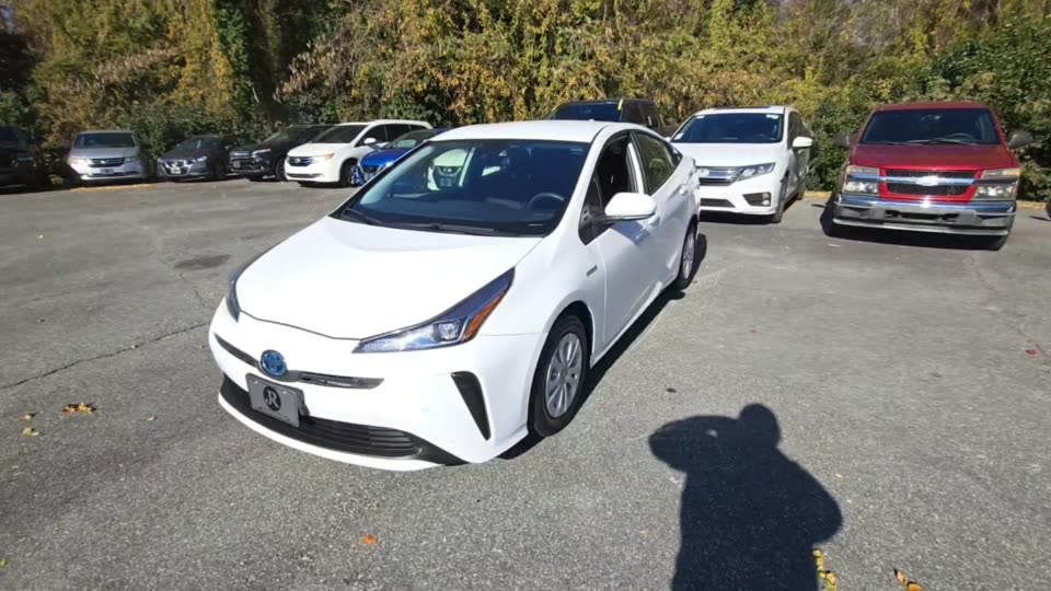 2021 Toyota Prius LE