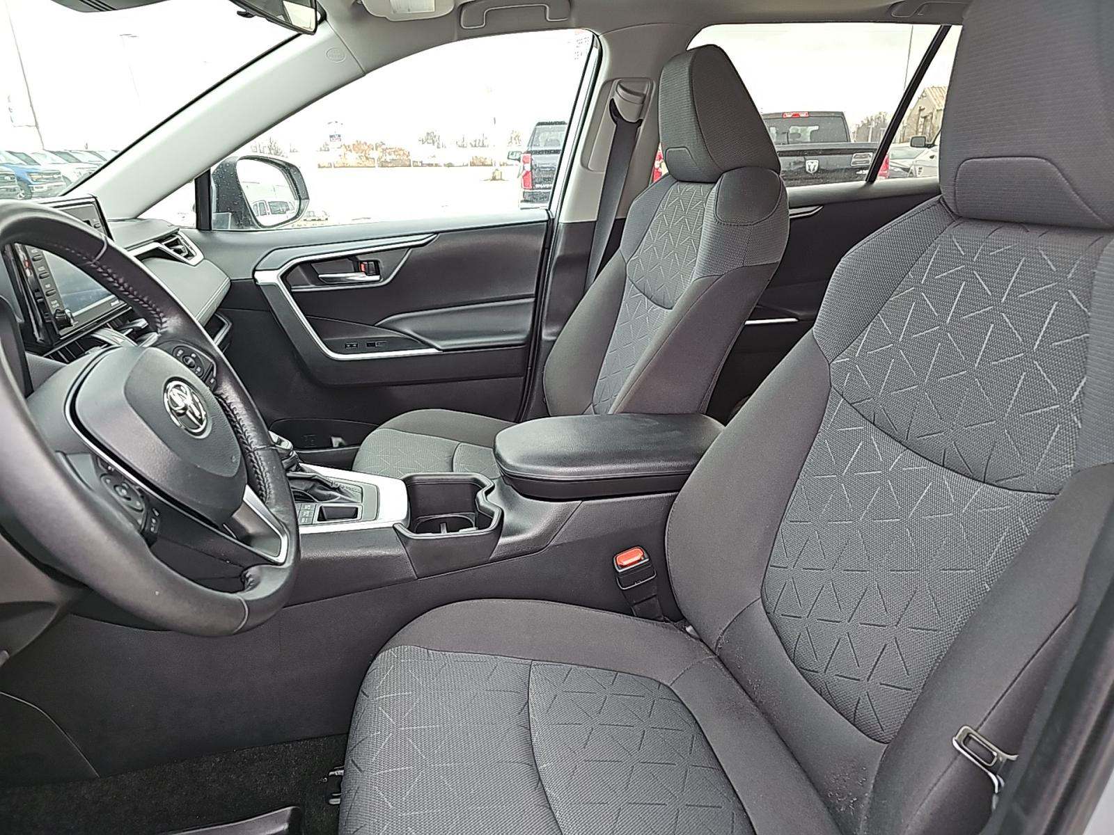 2022 Toyota RAV4 XLE AWD