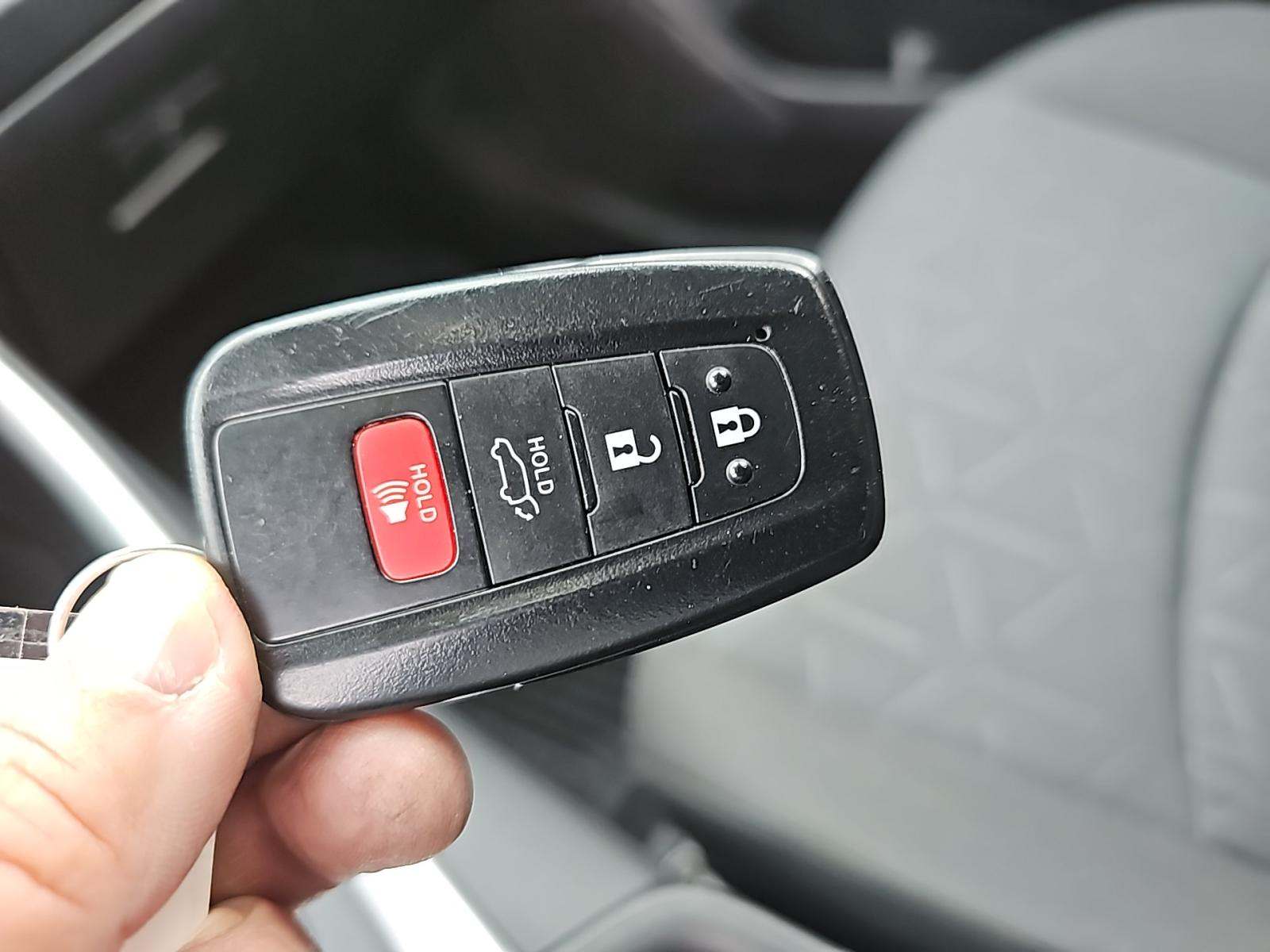 2022 Toyota RAV4 XLE AWD