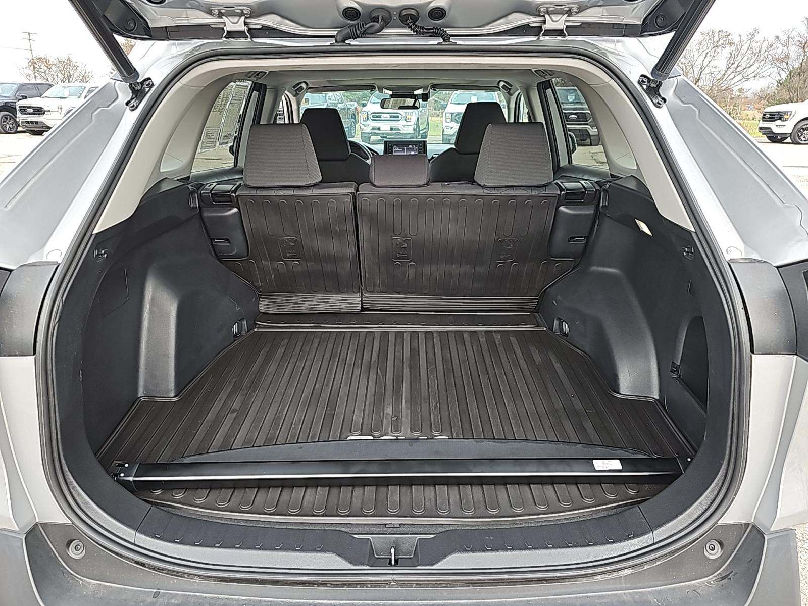 2022 Toyota RAV4 XLE AWD