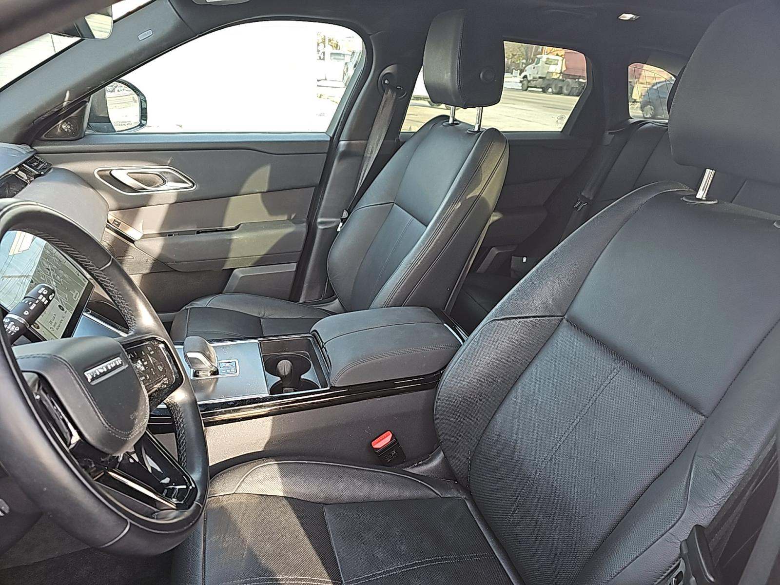 2025 Land Rover Range Rover Velar Dynamic SE AWD