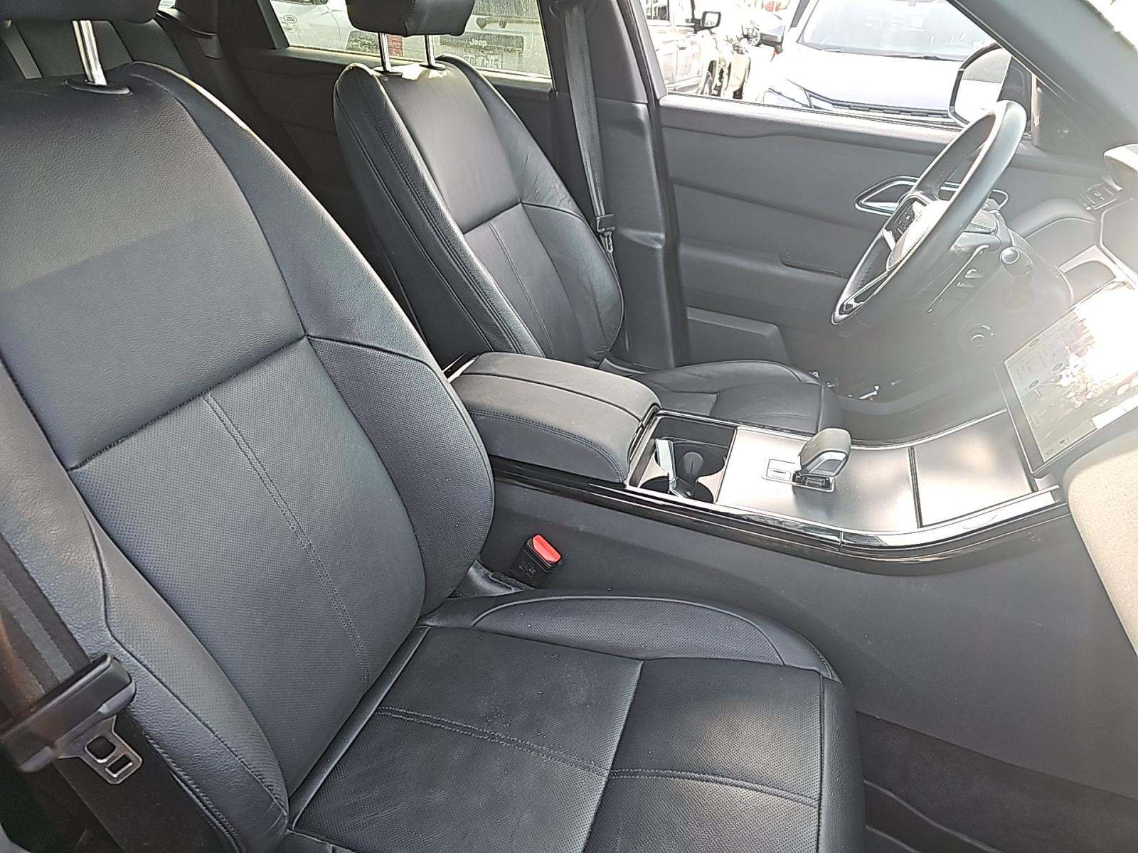 2025 Land Rover Range Rover Velar Dynamic SE AWD