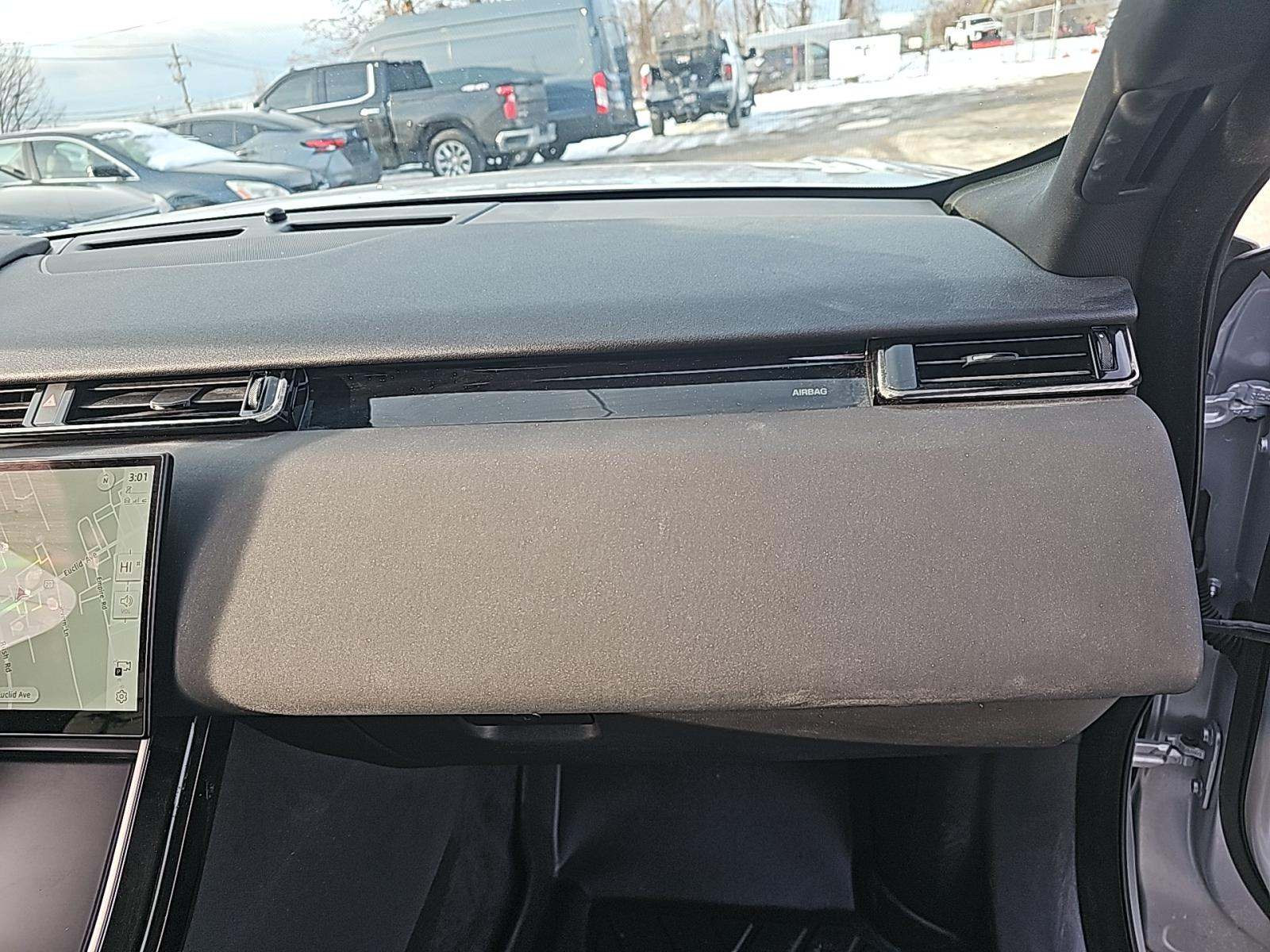 2025 Land Rover Range Rover Velar Dynamic SE AWD