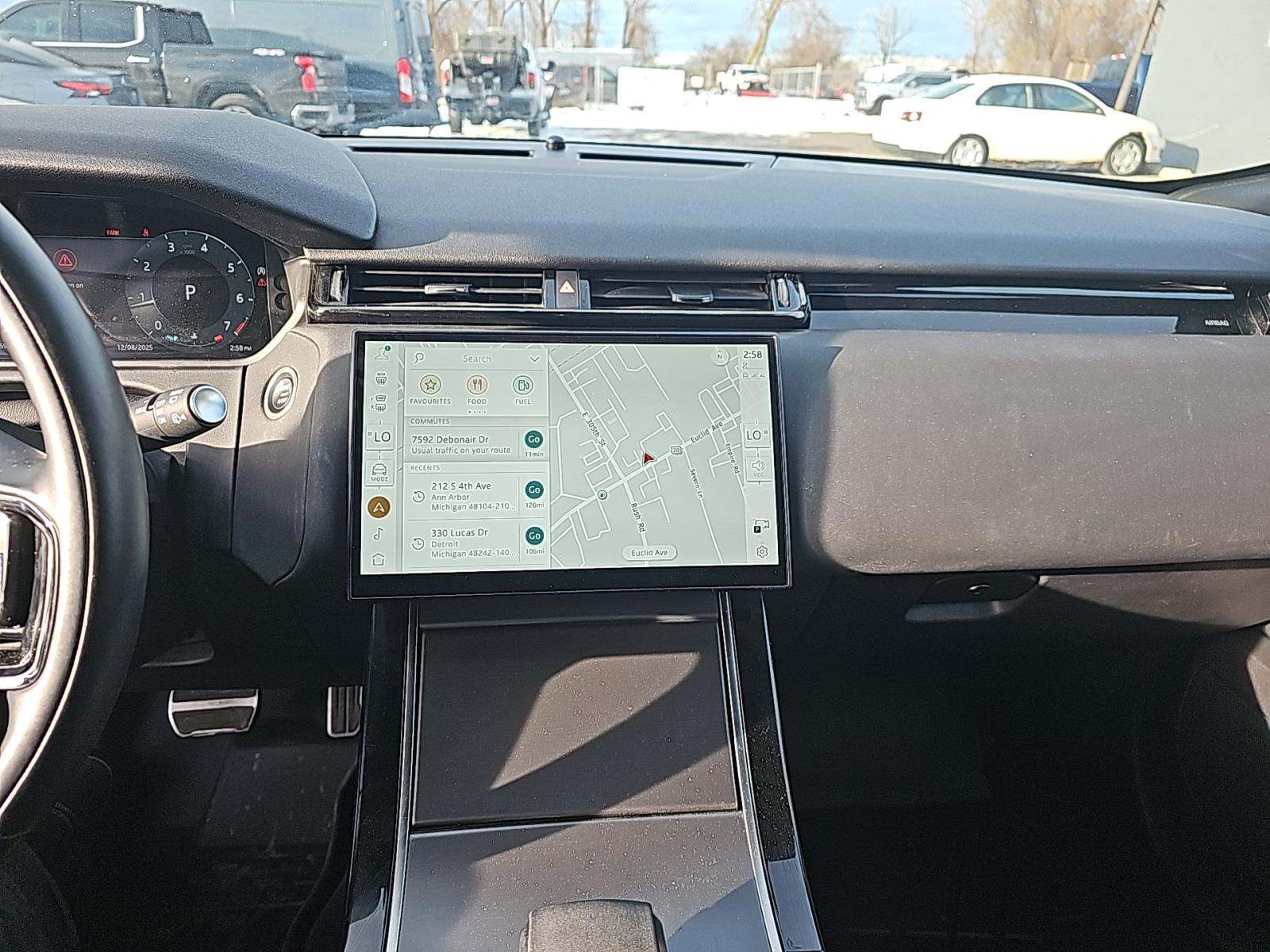 2025 Land Rover Range Rover Velar Dynamic SE AWD