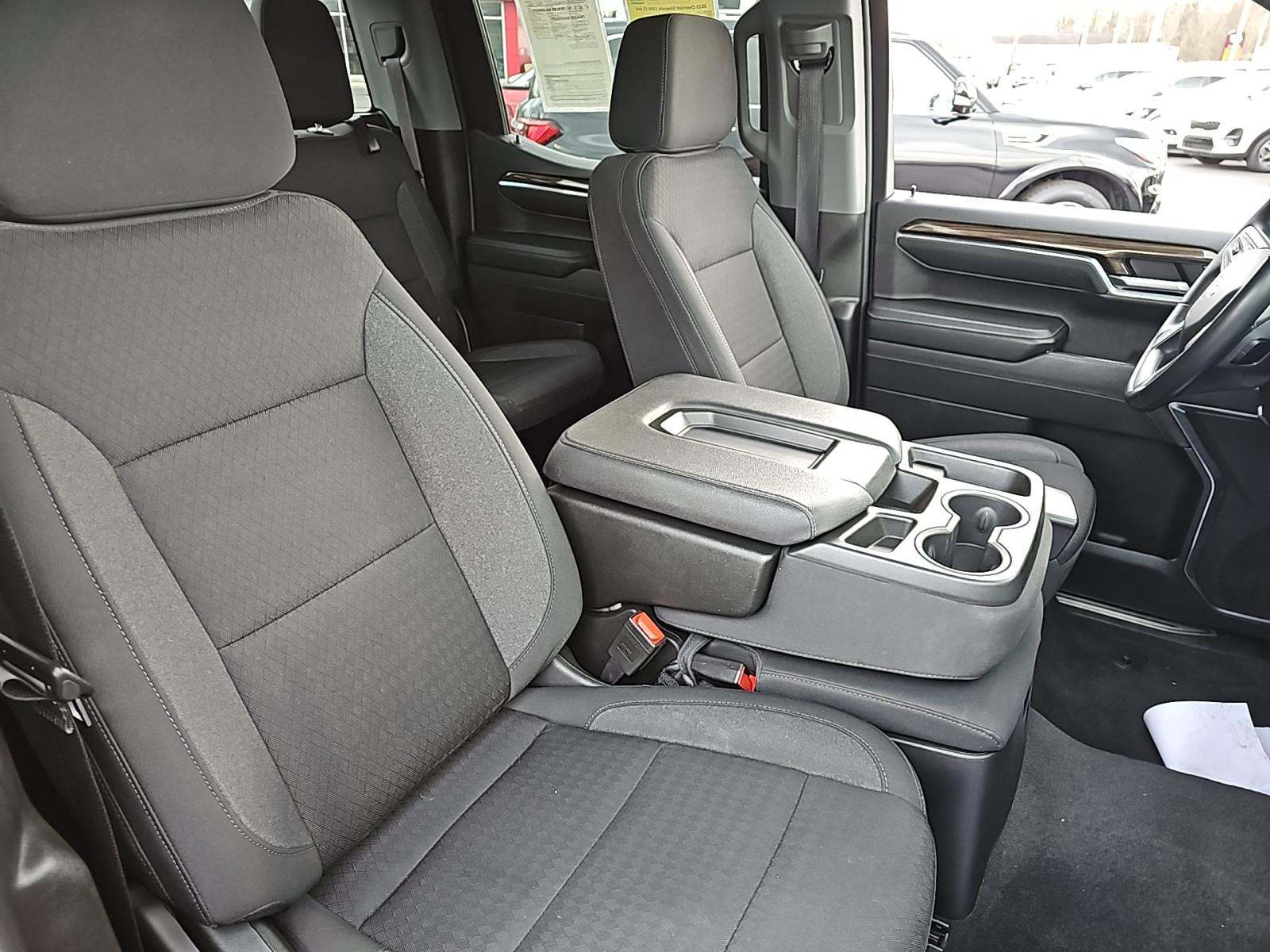 2023 Chevrolet Silverado 1500 LT AWD