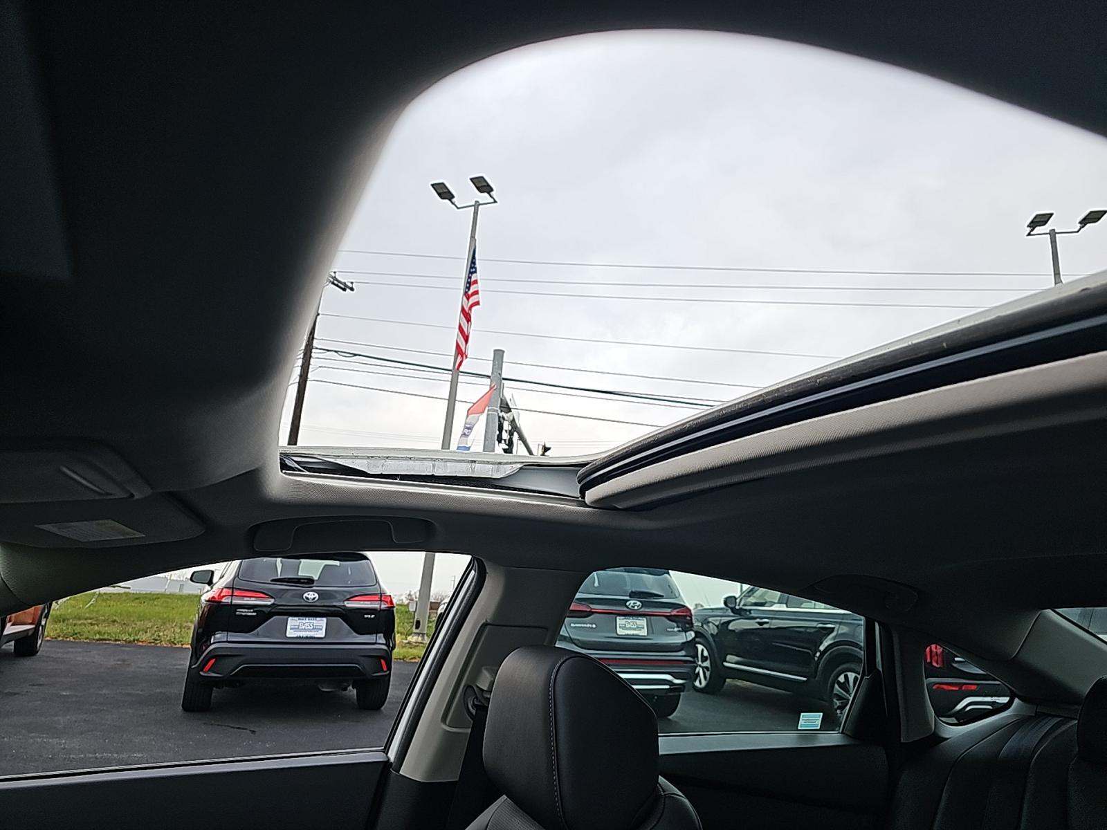 2023 Honda Accord Hybrid Touring FWD