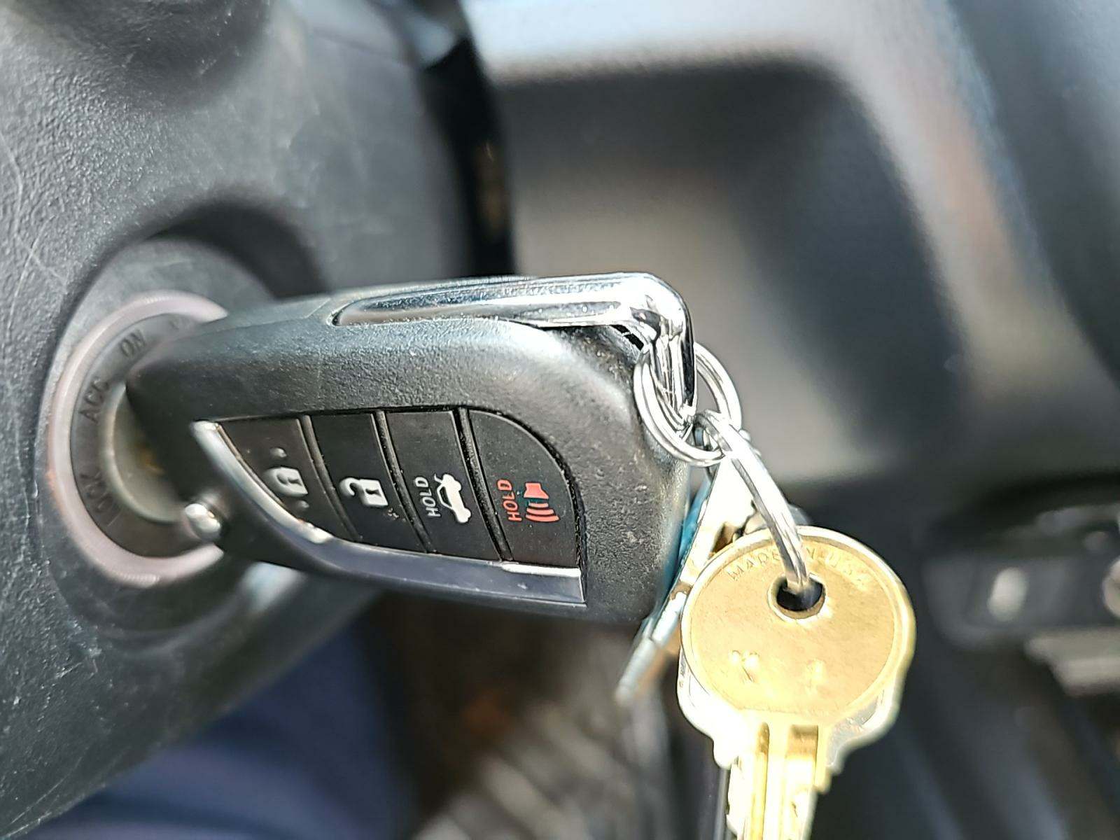 2021 Toyota Camry LE FWD