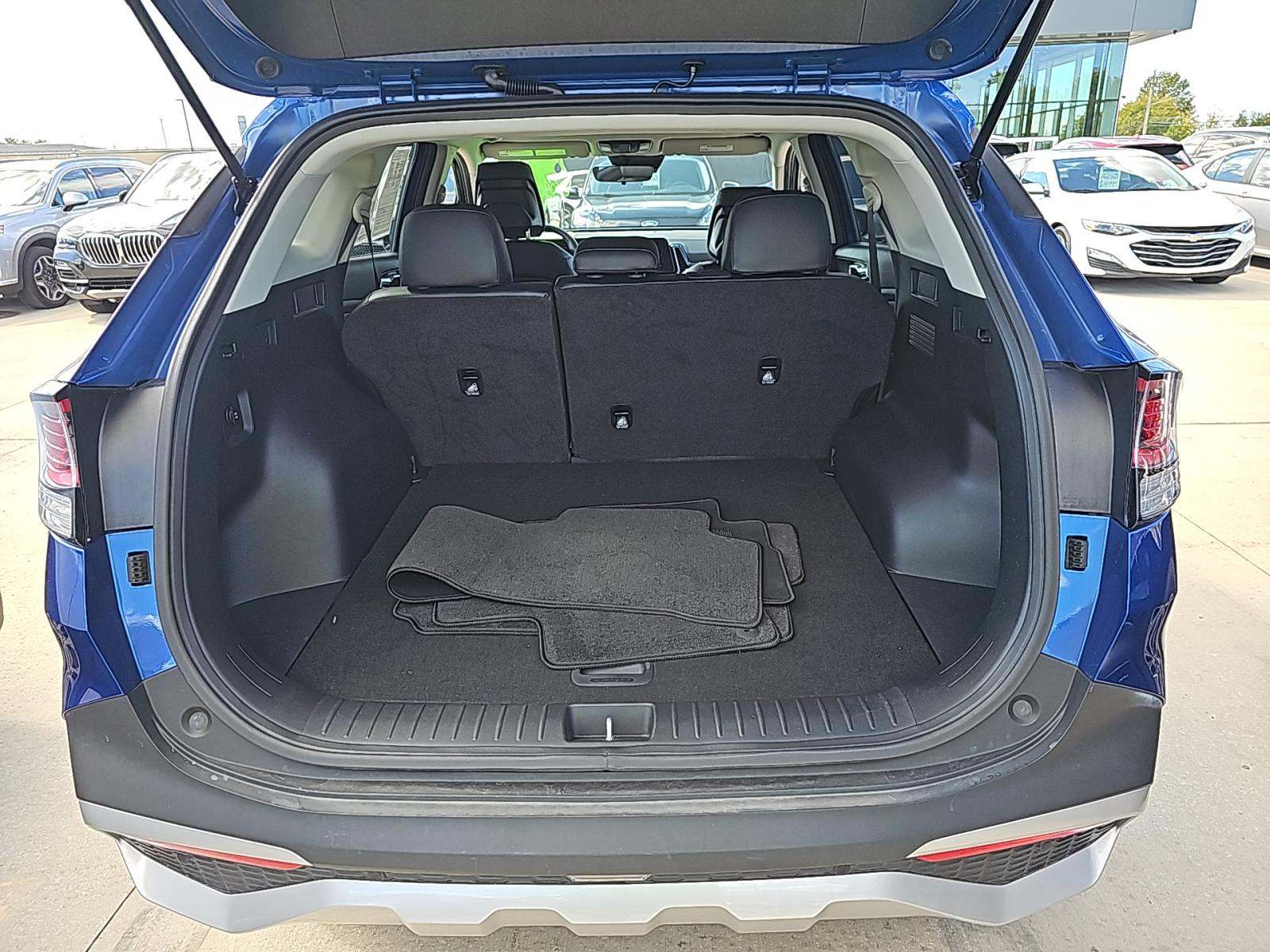 2024 Kia Sportage EX FWD