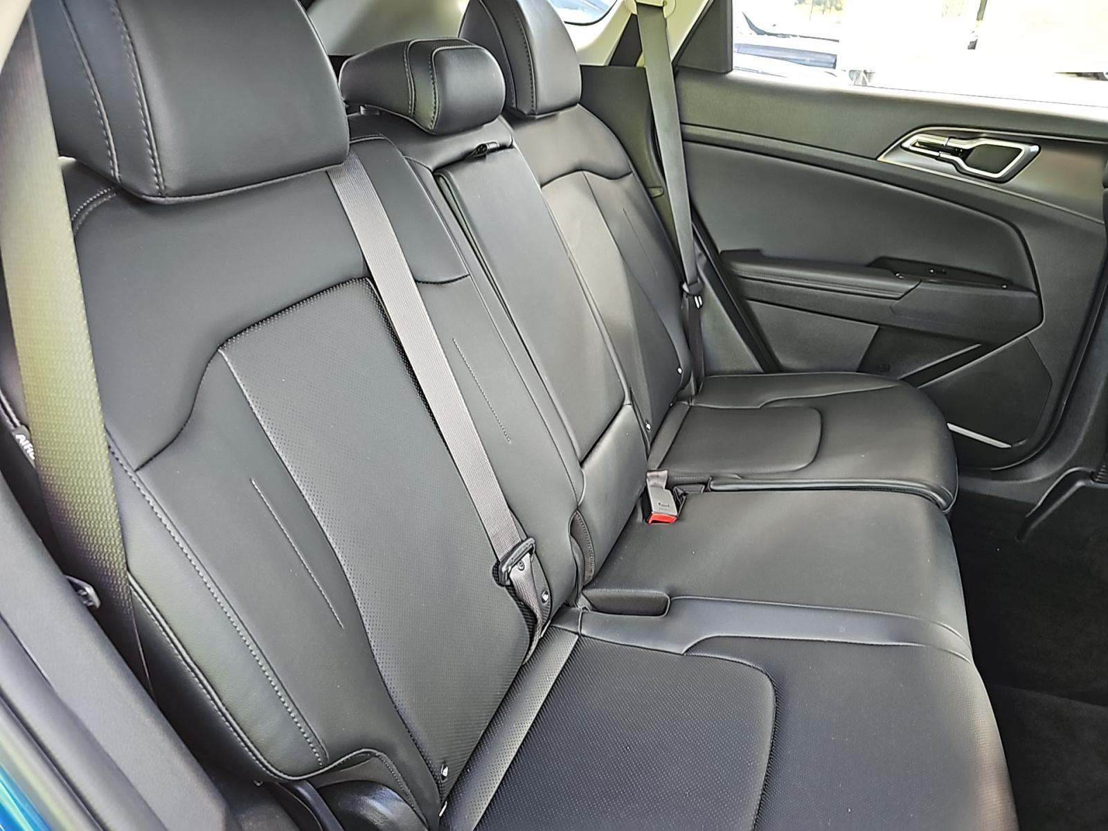 2024 Kia Sportage EX FWD