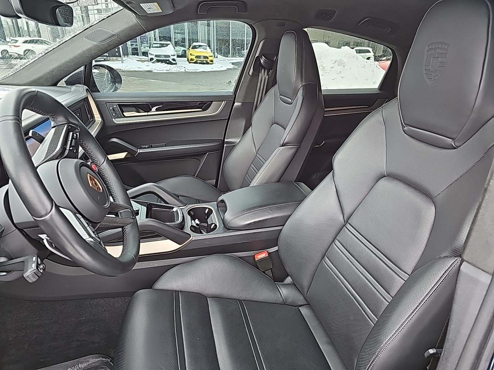 Porsche Cayenne Turbo GT снимка Porsche Cayenne Turbo GT