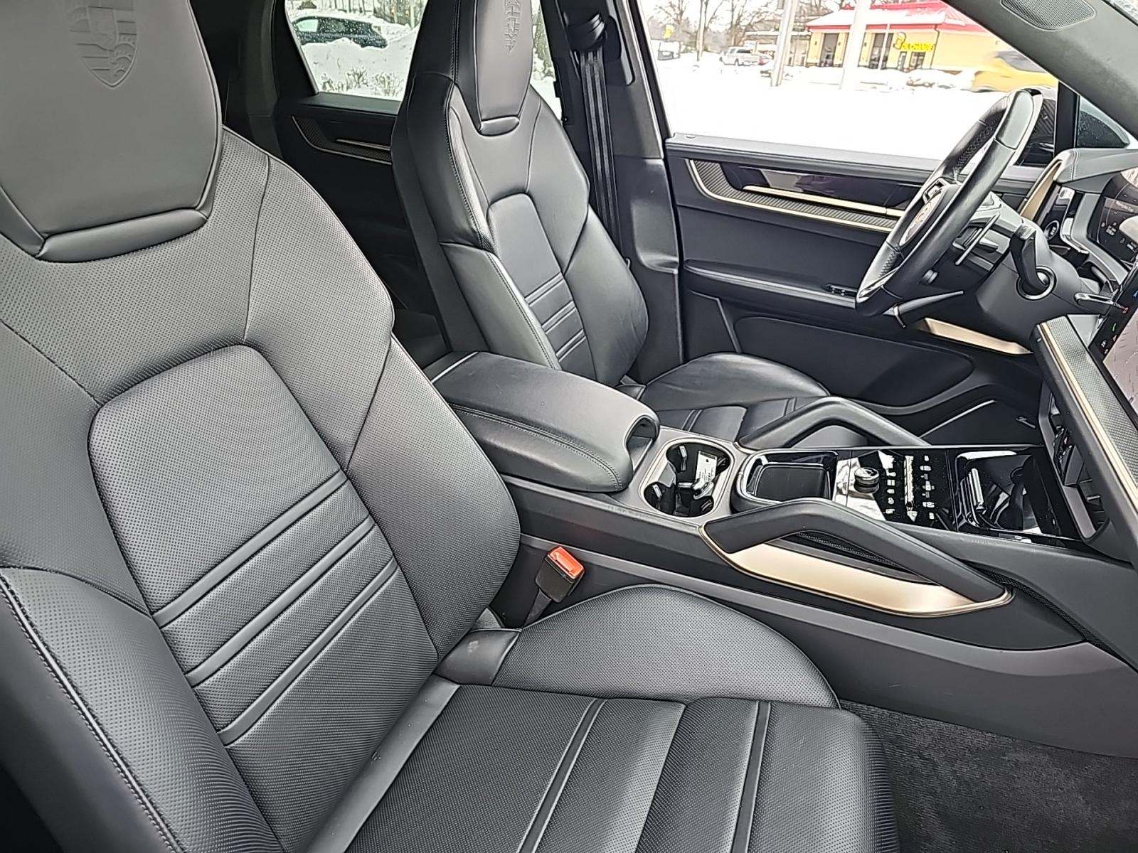 Porsche Cayenne Turbo GT снимка Porsche Cayenne Turbo GT