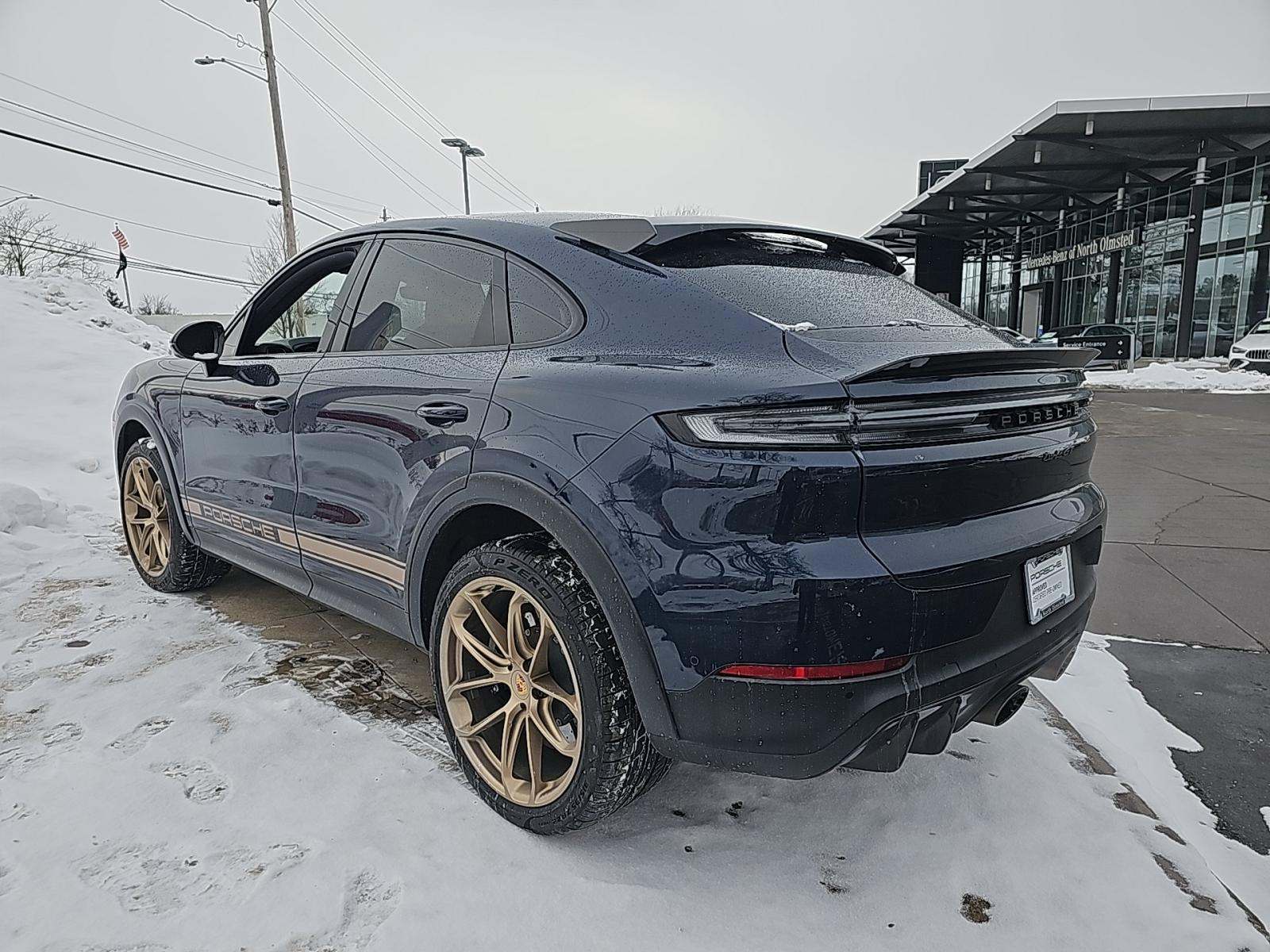Porsche Cayenne Turbo GT снимка Porsche Cayenne Turbo GT