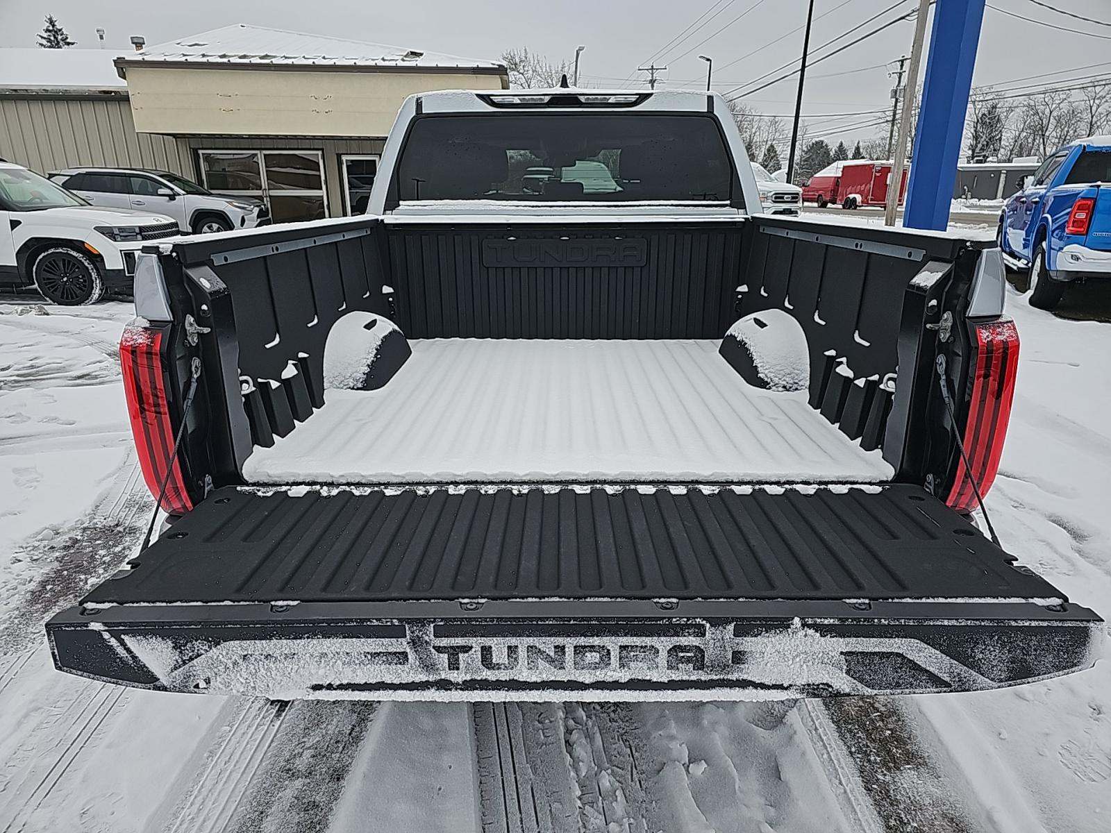 2023 Toyota Tundra SR AWD