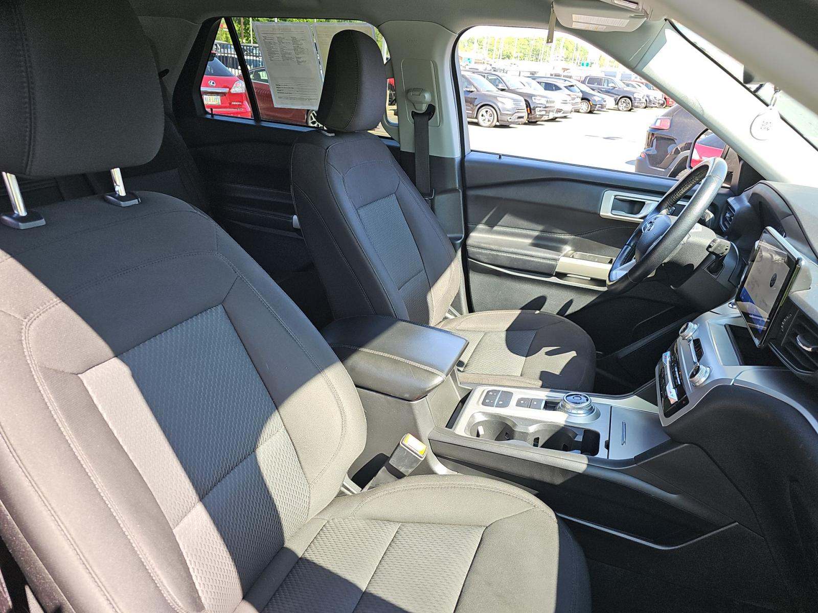 2022 Ford Explorer XLT RWD