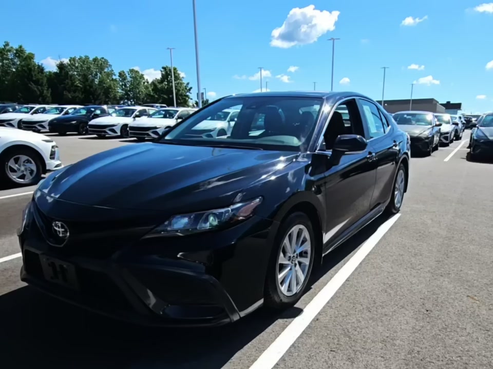 2024 Toyota Camry SE FWD