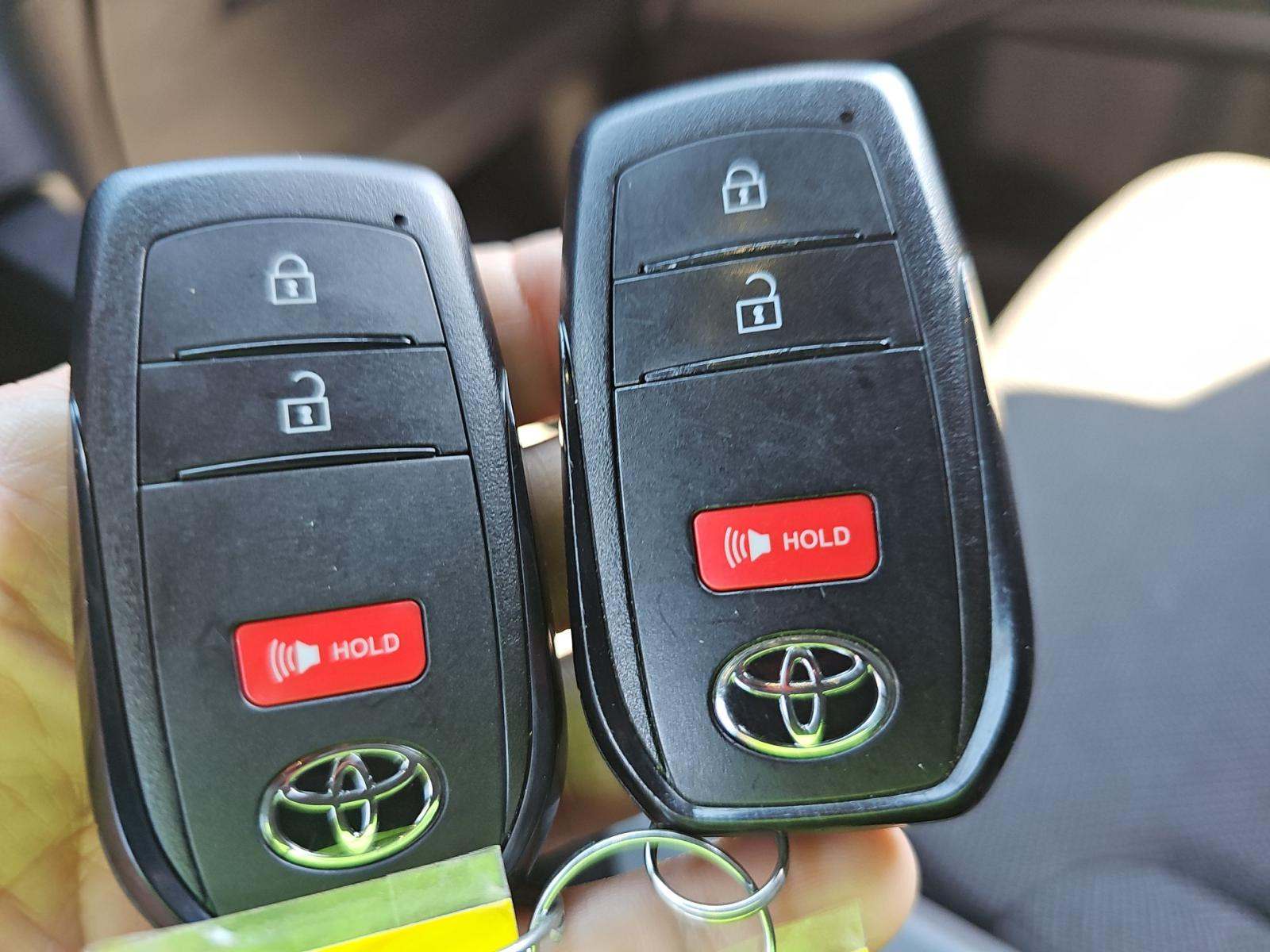 TOYOTA LAND CRUISER - 8