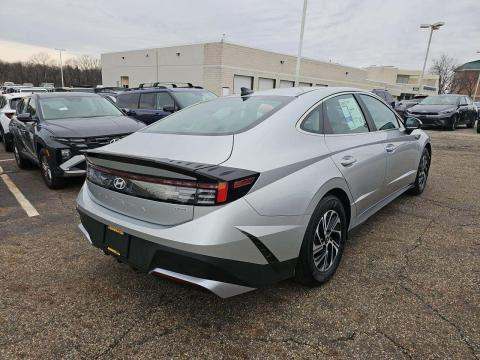 HYUNDAI HYBRID BLUE - 3