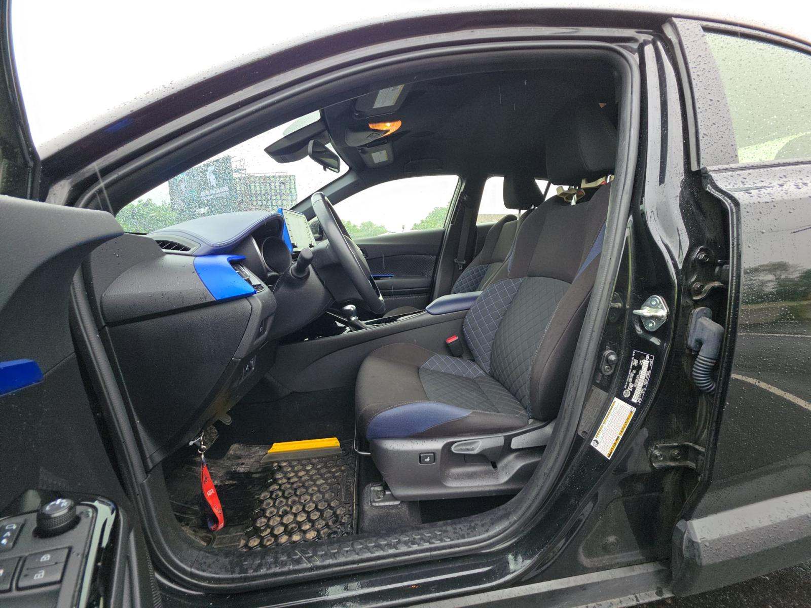 2021 Toyota C-HR LE FWD