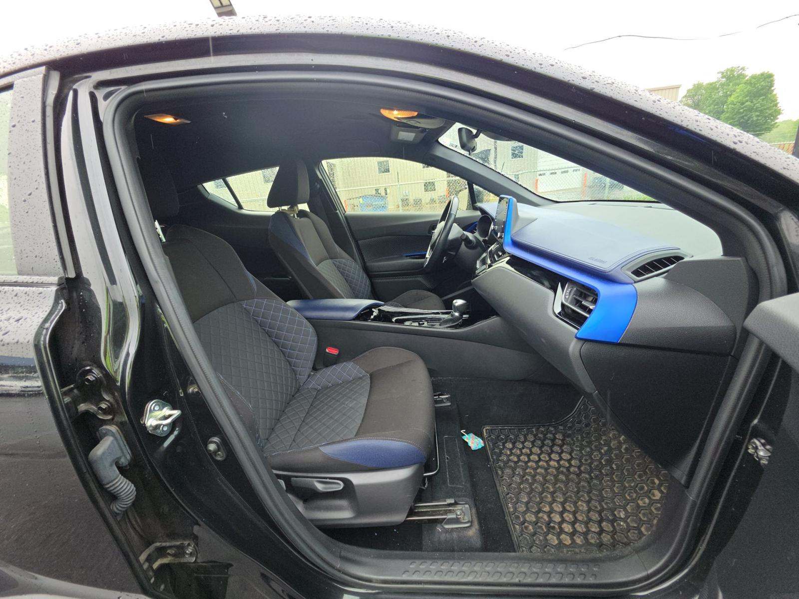 2021 Toyota C-HR LE FWD