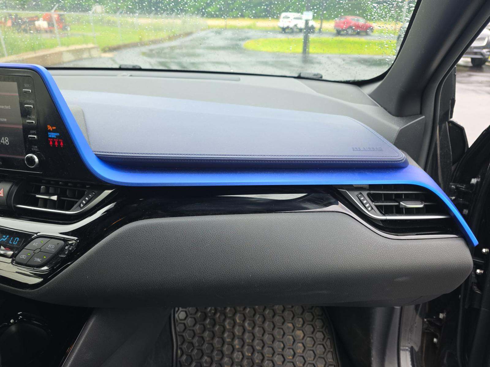 2021 Toyota C-HR LE FWD