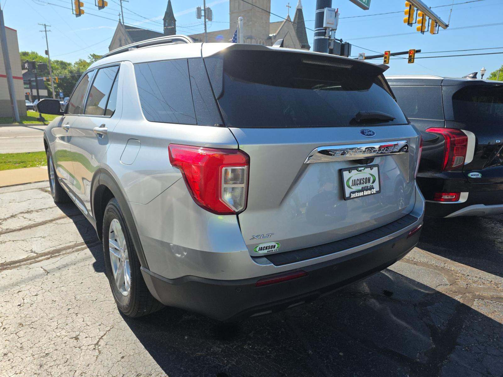 FORD EXPLORER - 2