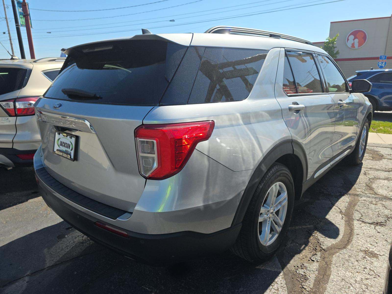 FORD EXPLORER - 3
