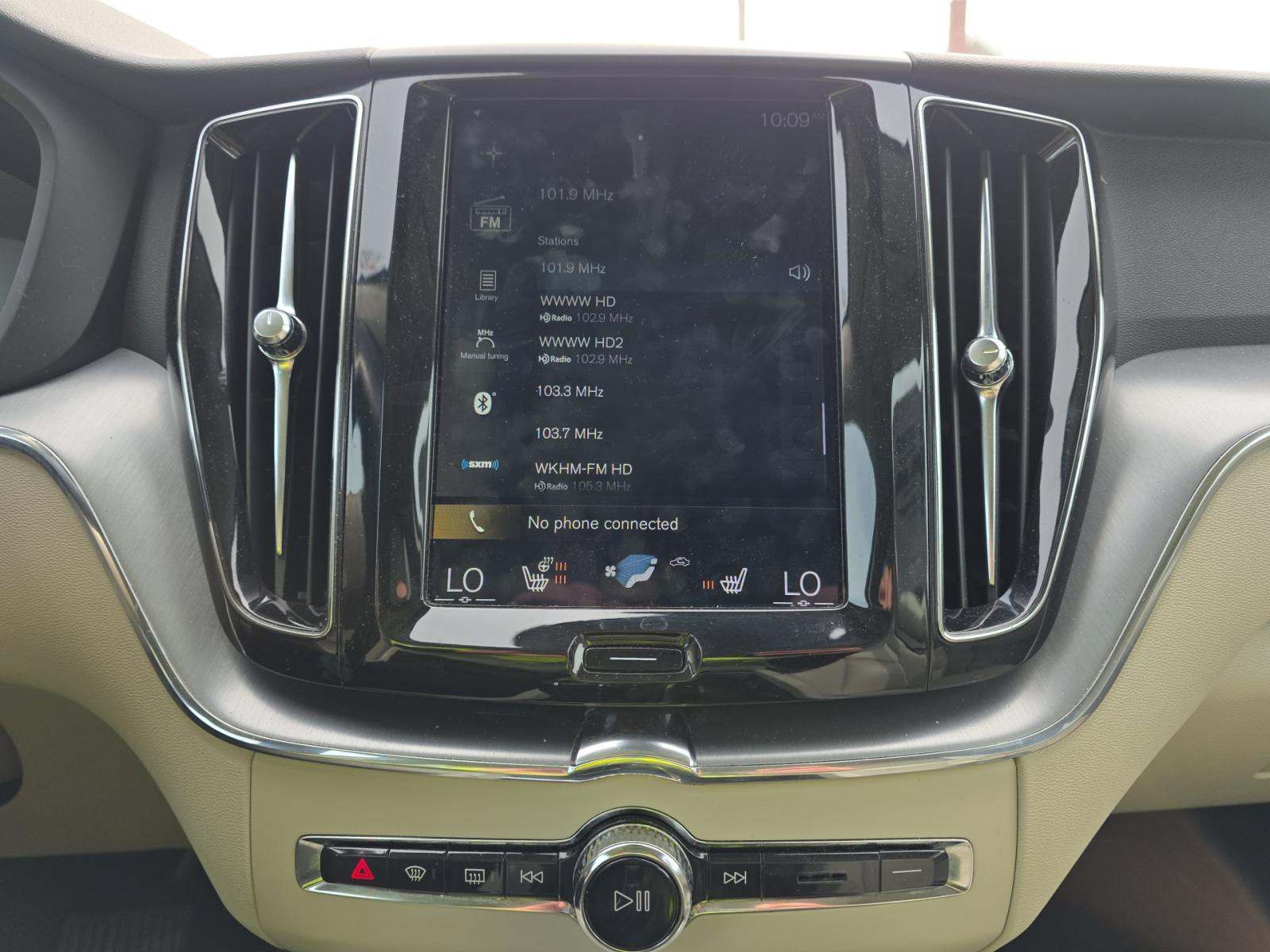 2019 Volvo XC60 T5 Momentum 101330 miles