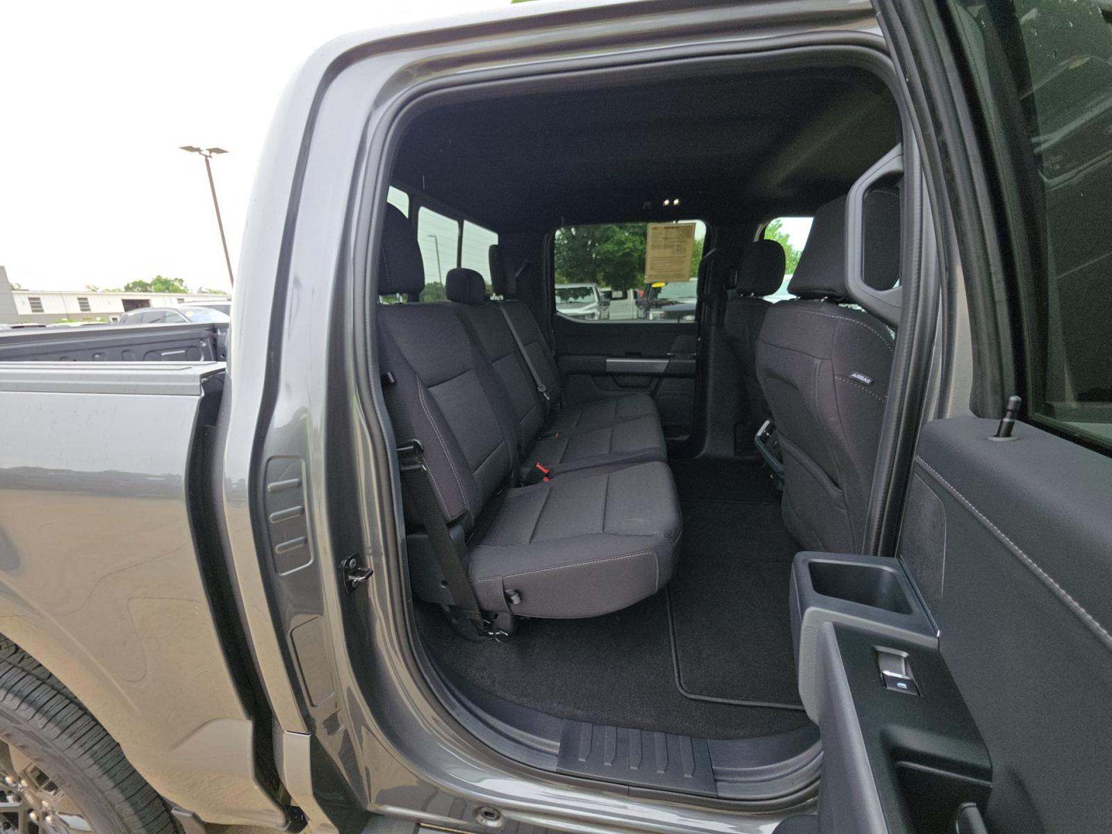 2025 Ford F-150 XLT AWD