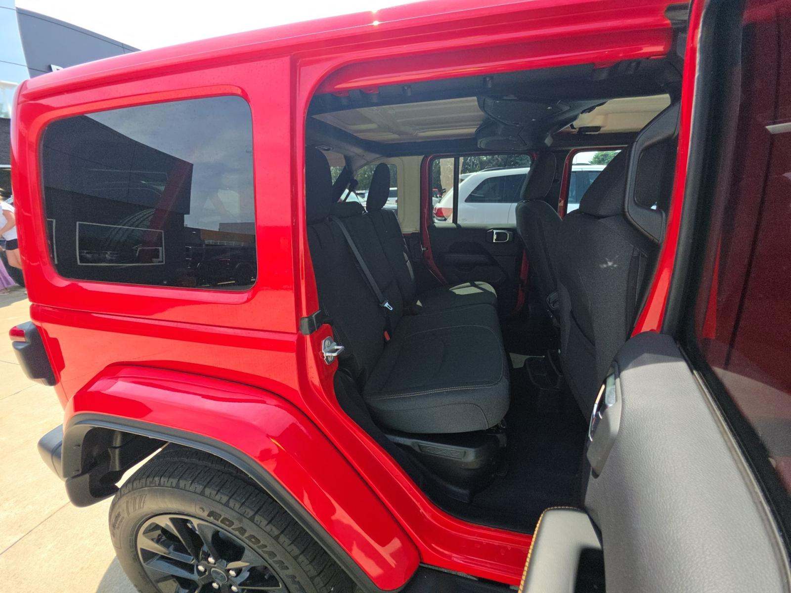 2025 Jeep Wrangler 4xe Sahara AWD