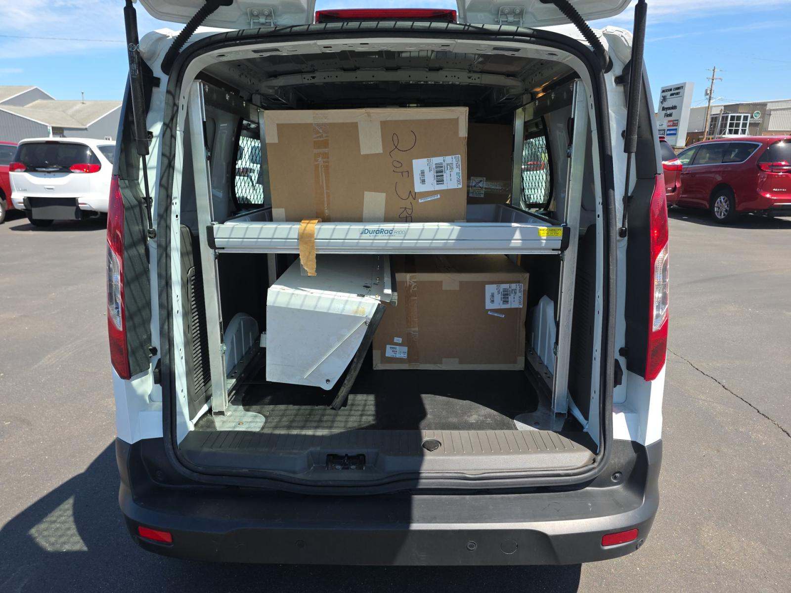 FORD TRANSIT CONNECT - 10
