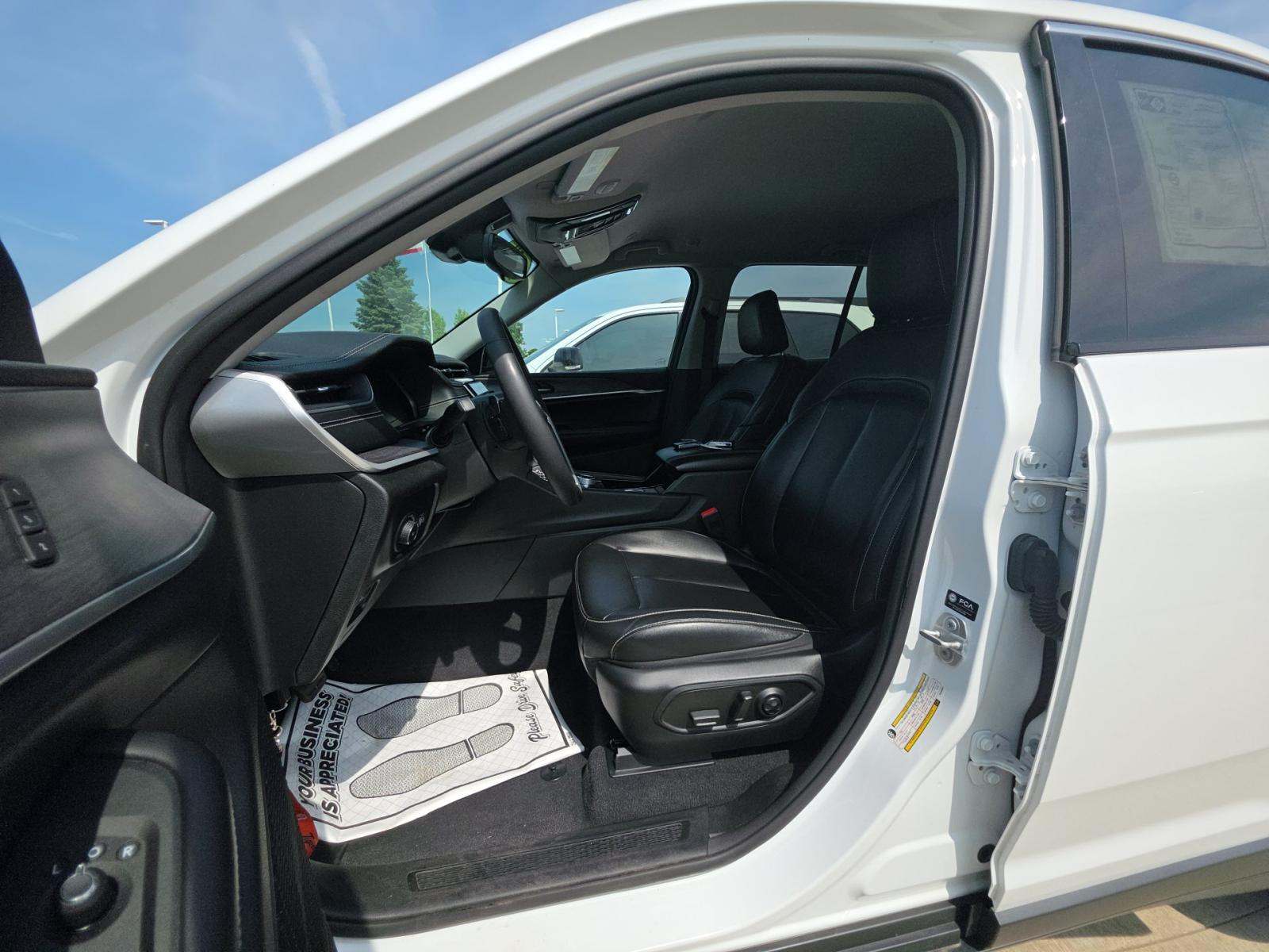 2023 Jeep Grand Cherokee Limited AWD
