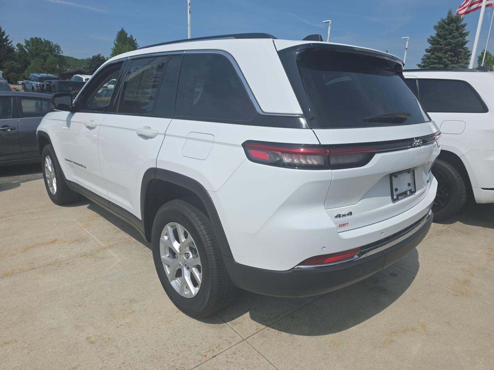 2023 Jeep Grand Cherokee Limited AWD