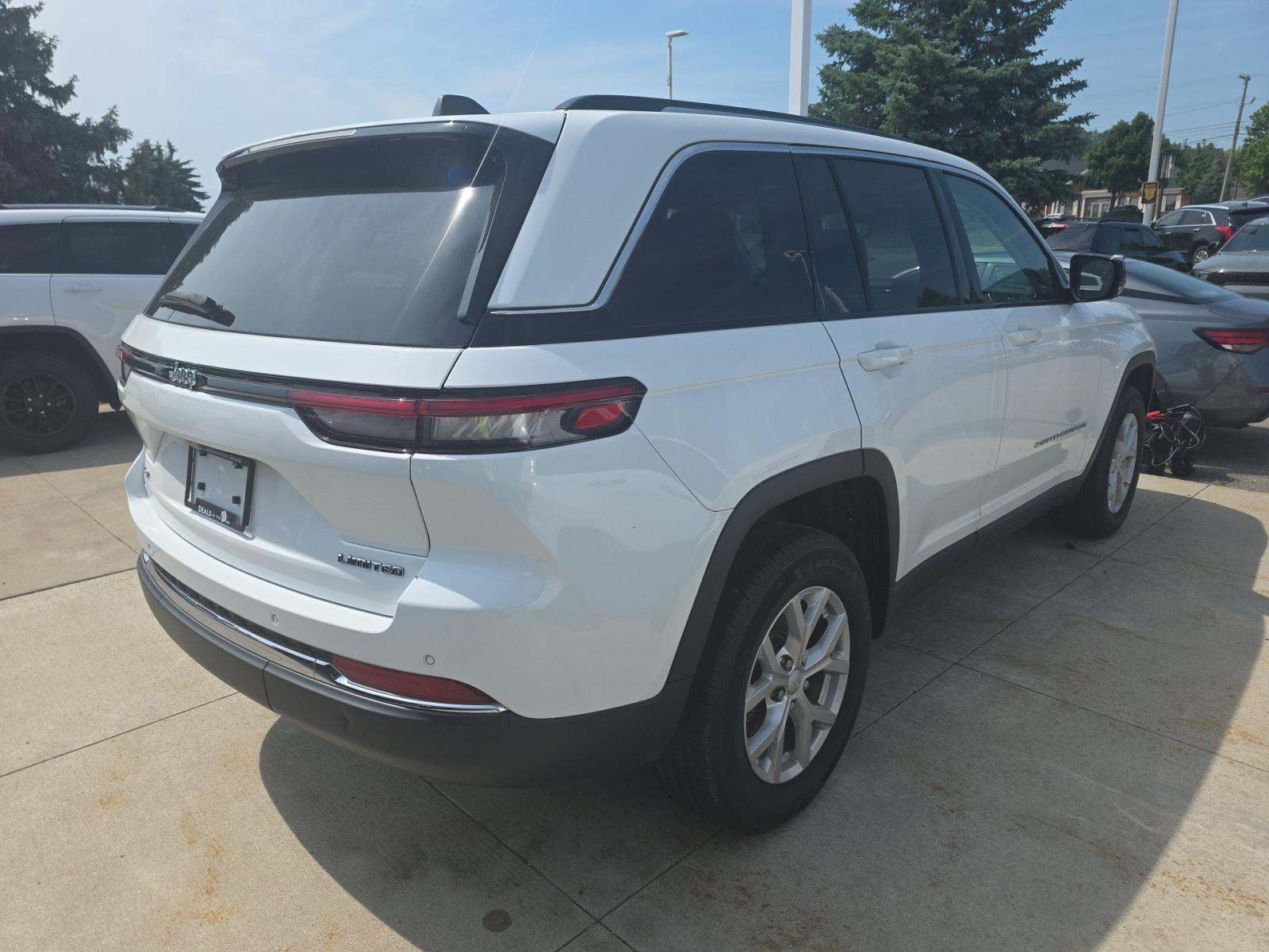 2023 Jeep Grand Cherokee Limited AWD