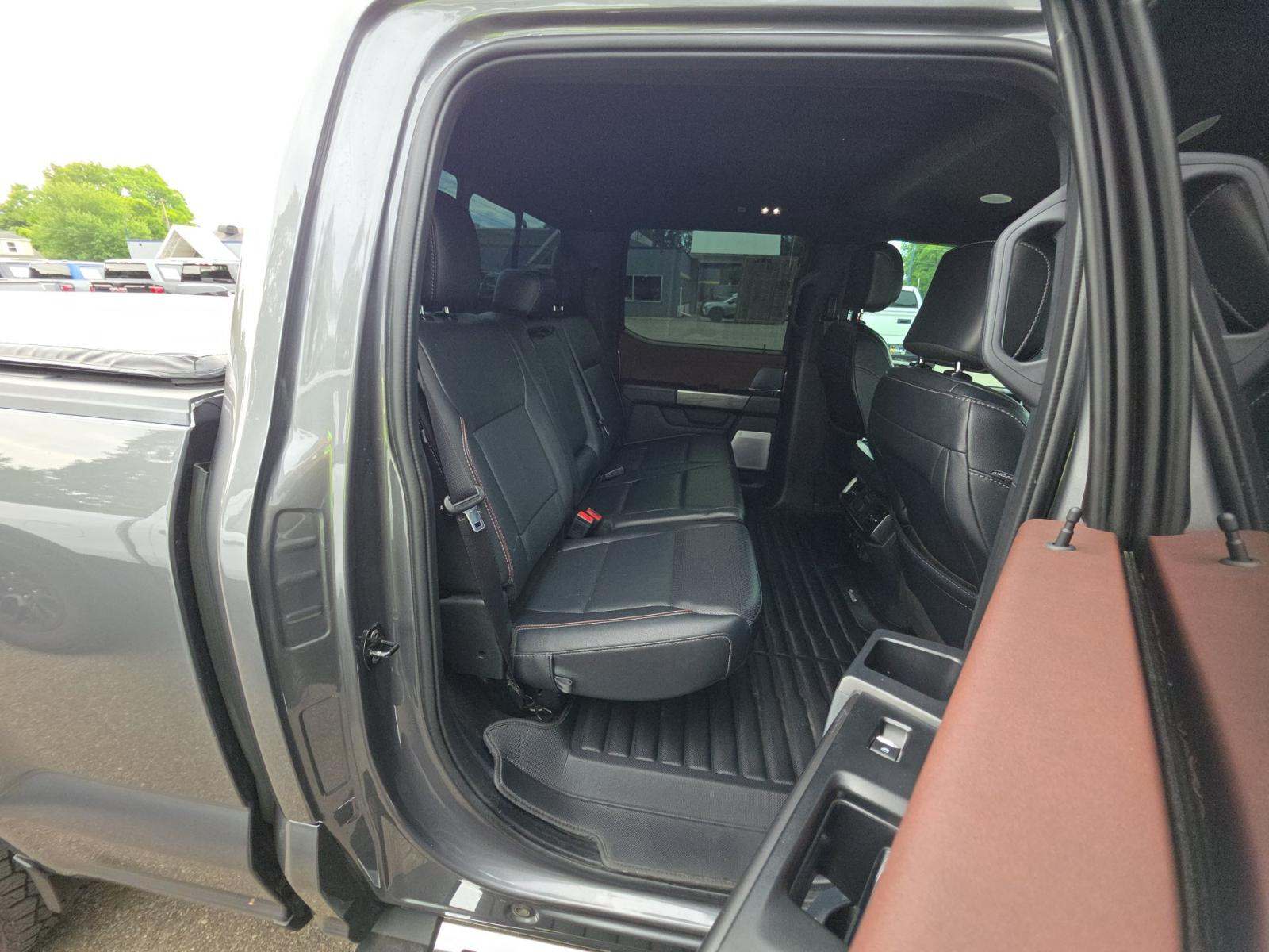 2022 Ford F-150 Hybrid Lariat AWD