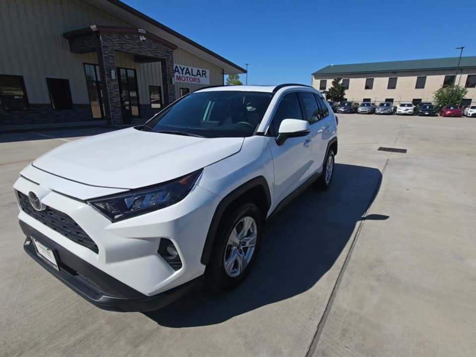 2020 Toyota RAV4 XLE FWD