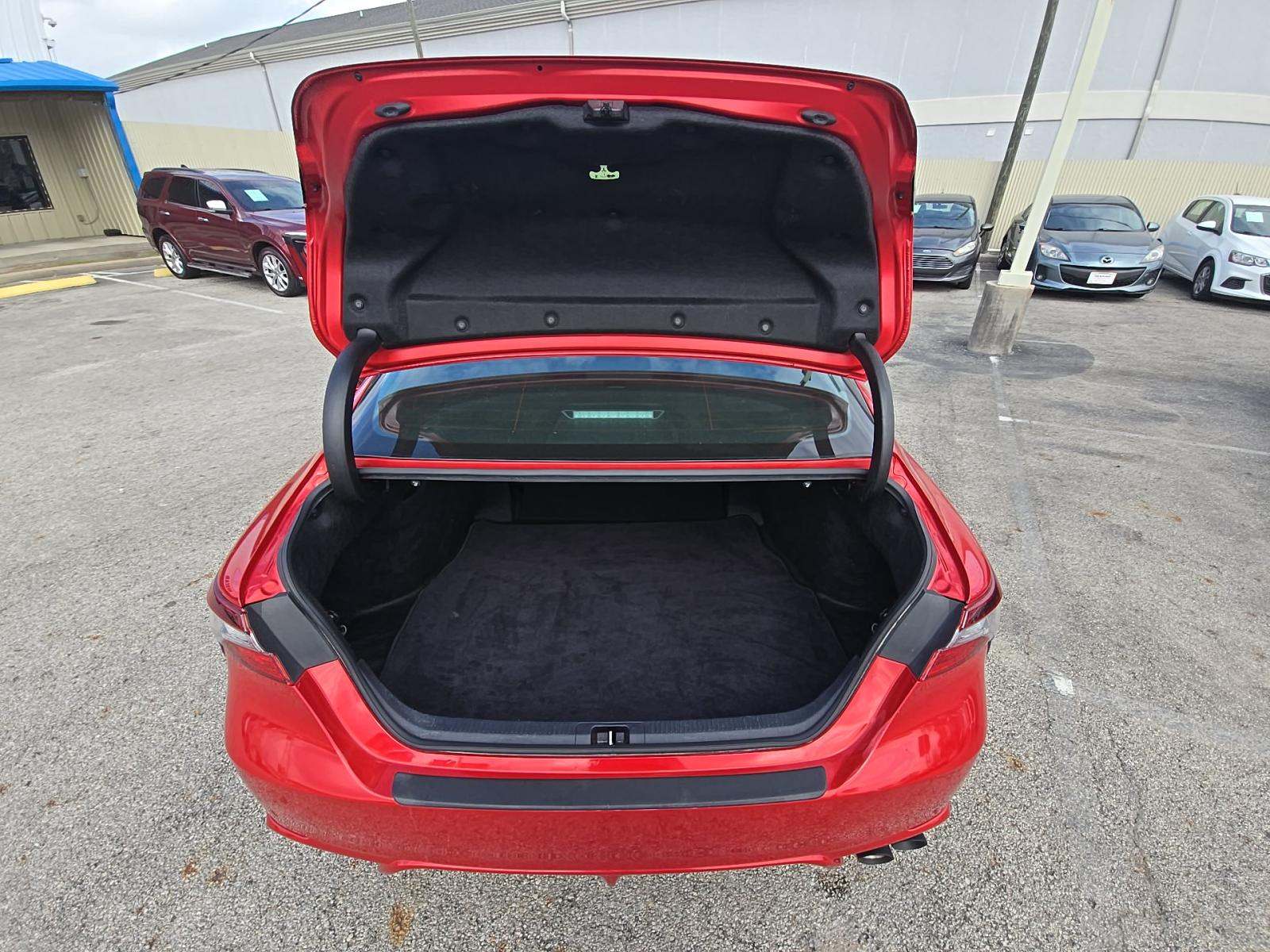 2023 Toyota Camry SE FWD