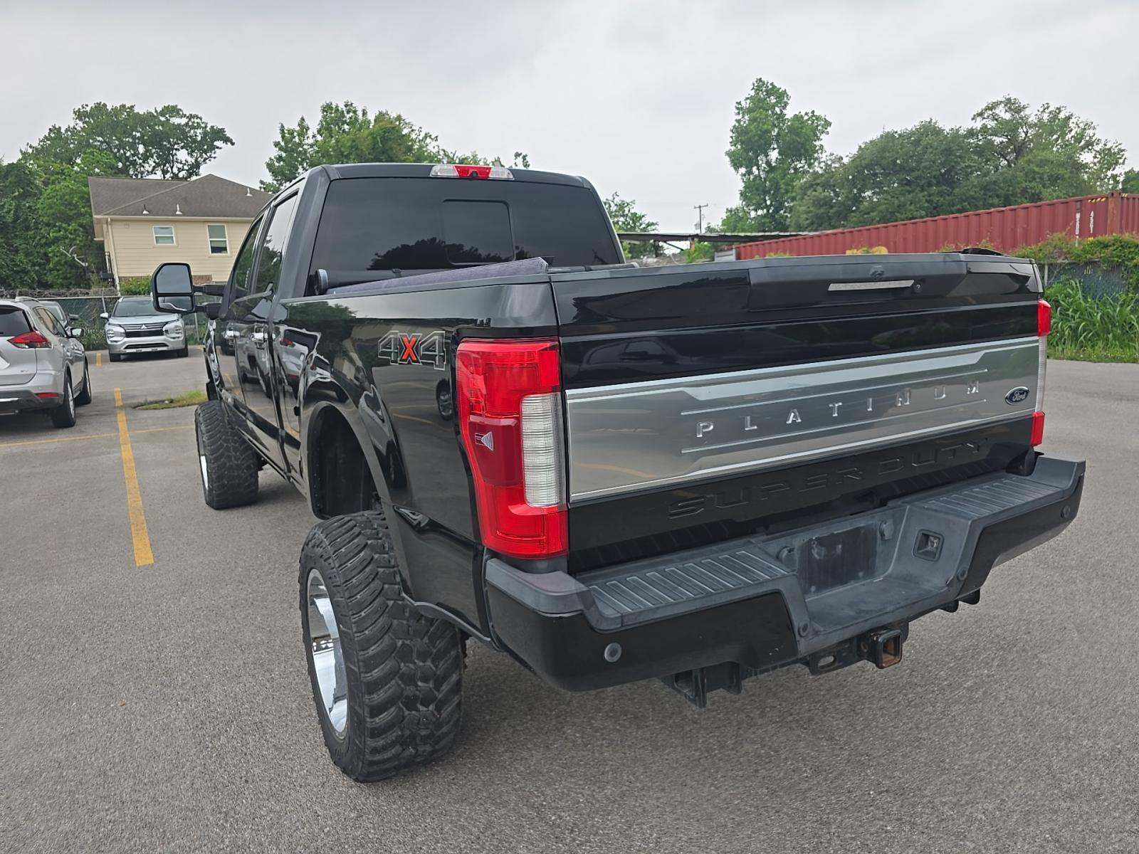 FORD F-350 - 2