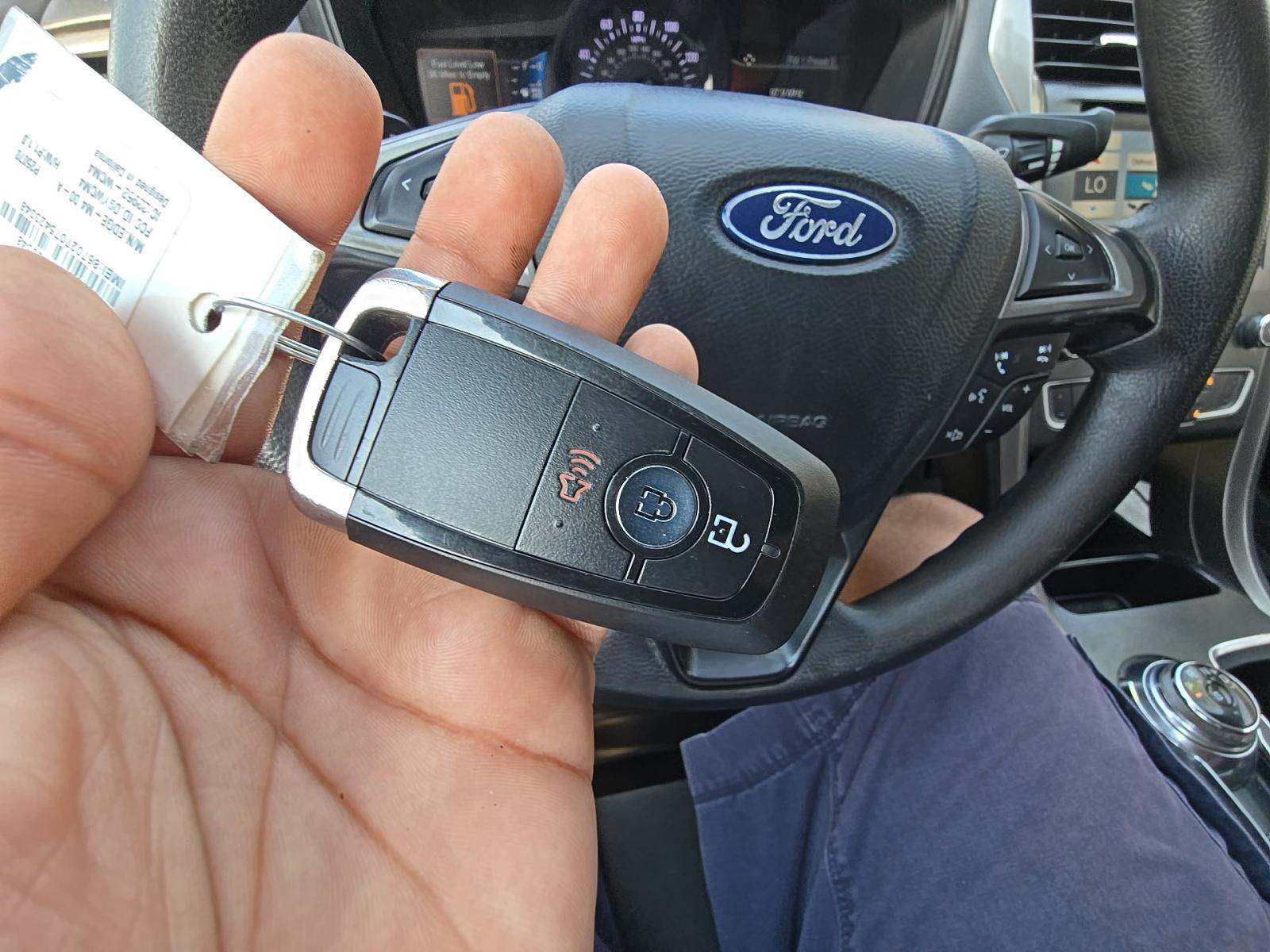 FORD FUSION - 4